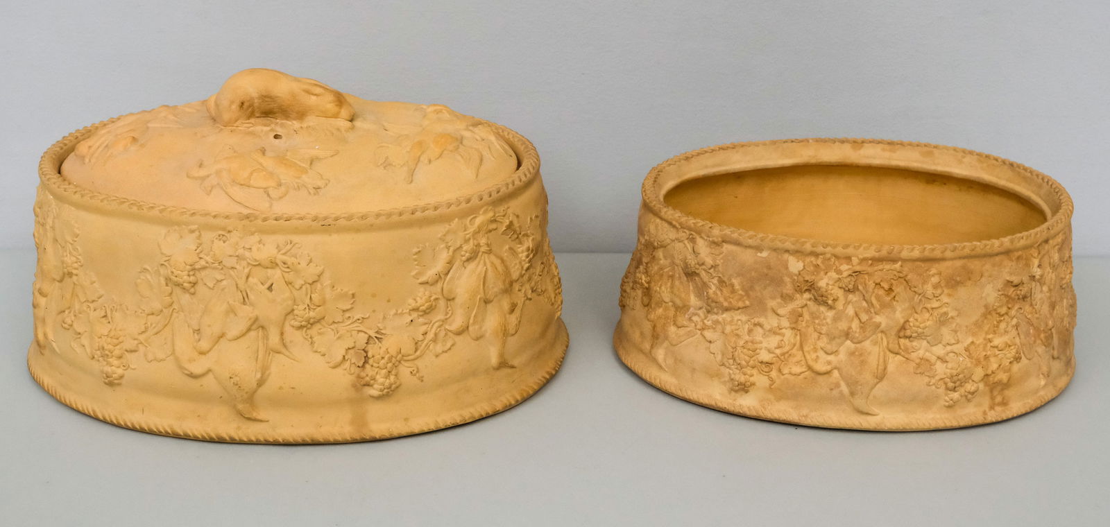 Early Antique Wedgewood Caneware Game Pie Dish (1 of 18)