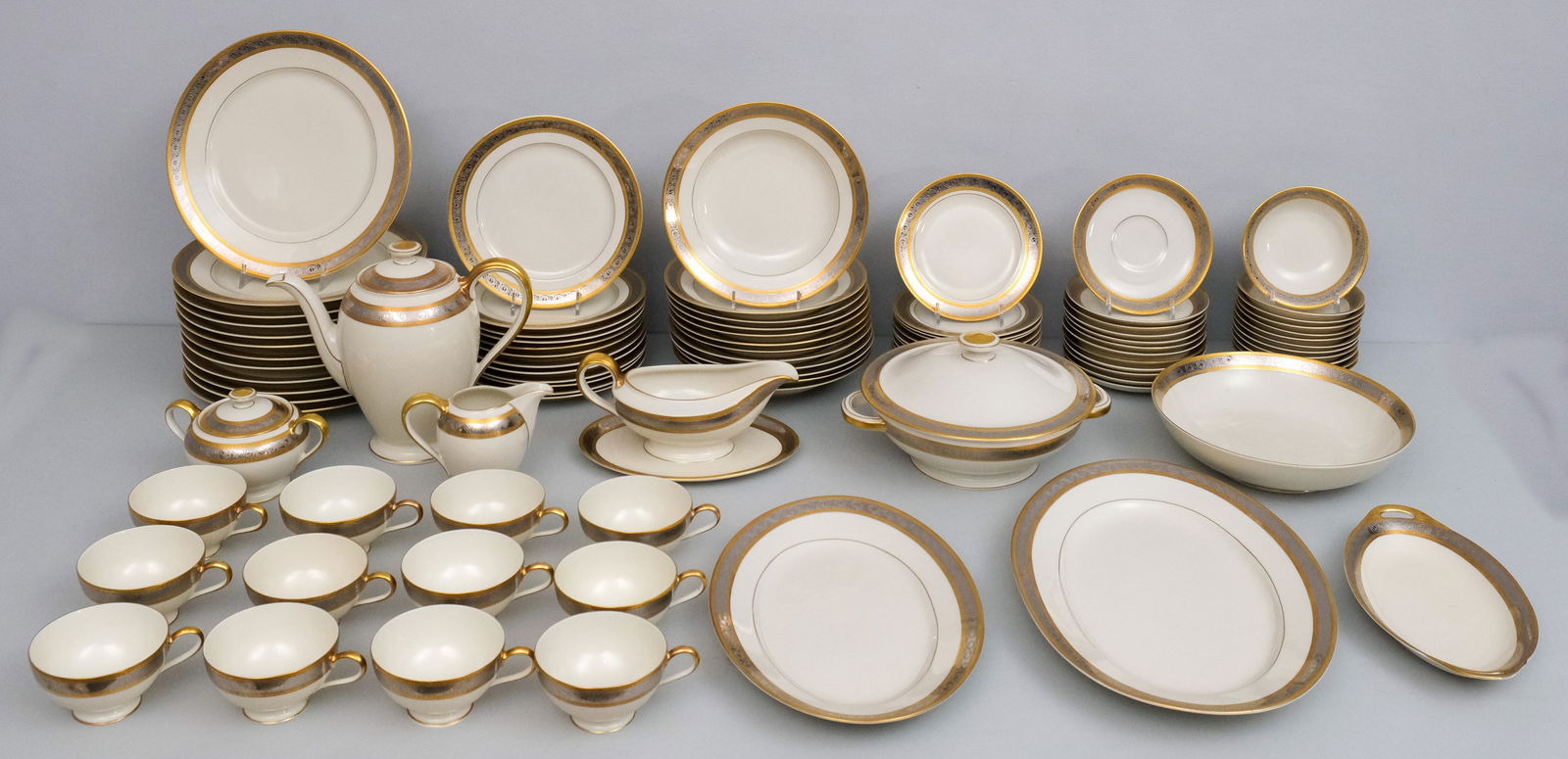 Large Set of Duchess by Rosenthal (1 of 8)