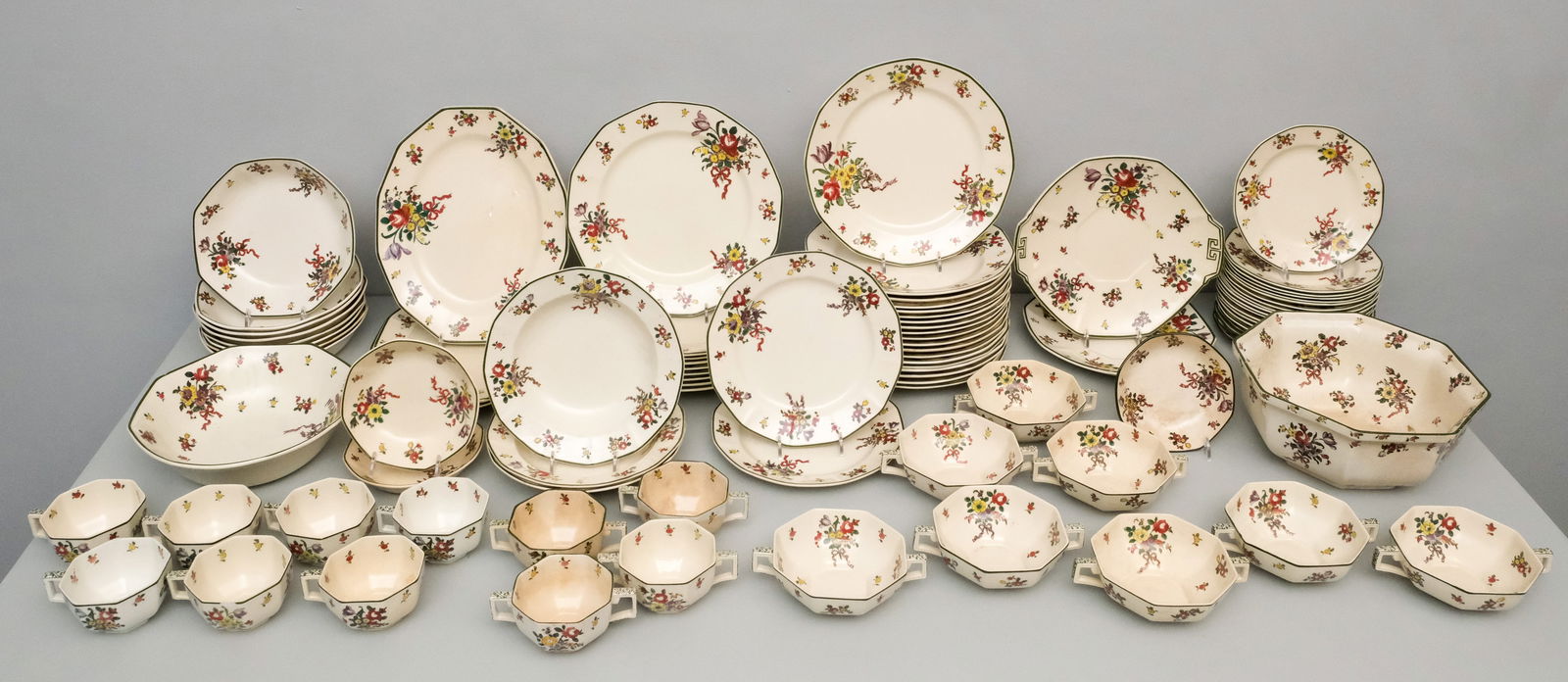 Royal Doulton "Old Leeds Spray" Porcelain Service (1 of 17)