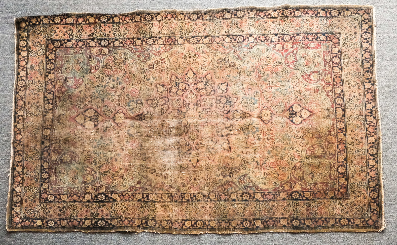 Antique Sarouk Rug 36" x 57 1/2": West Persia, late 19th/early 20th century, 36" x 57 1/2"