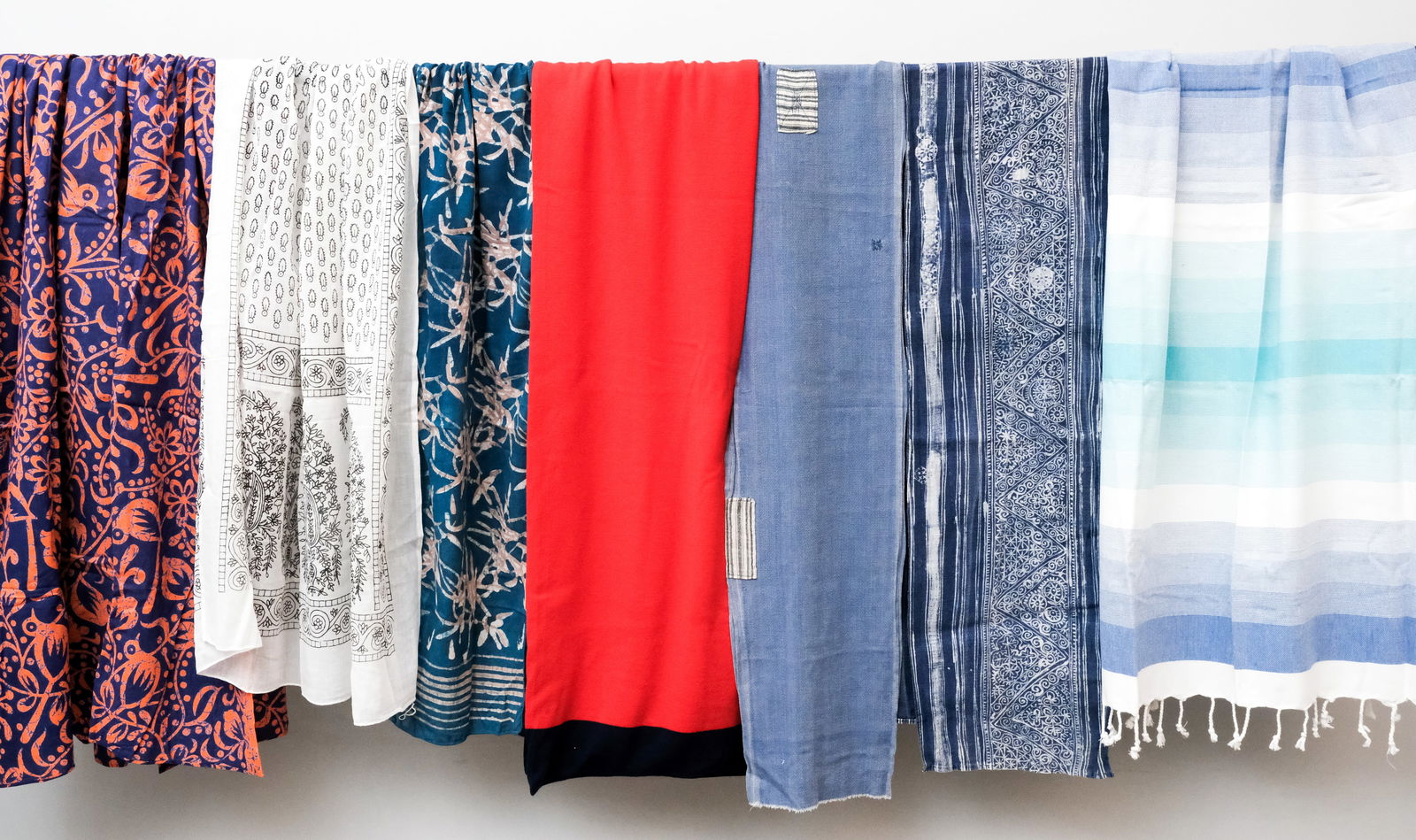 8 Bowties, 4 Cravats & 7 Scarves (1 of 5)