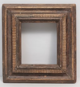 Dutch Ripple Molded Frame 6 3/4" x 7 3/4"