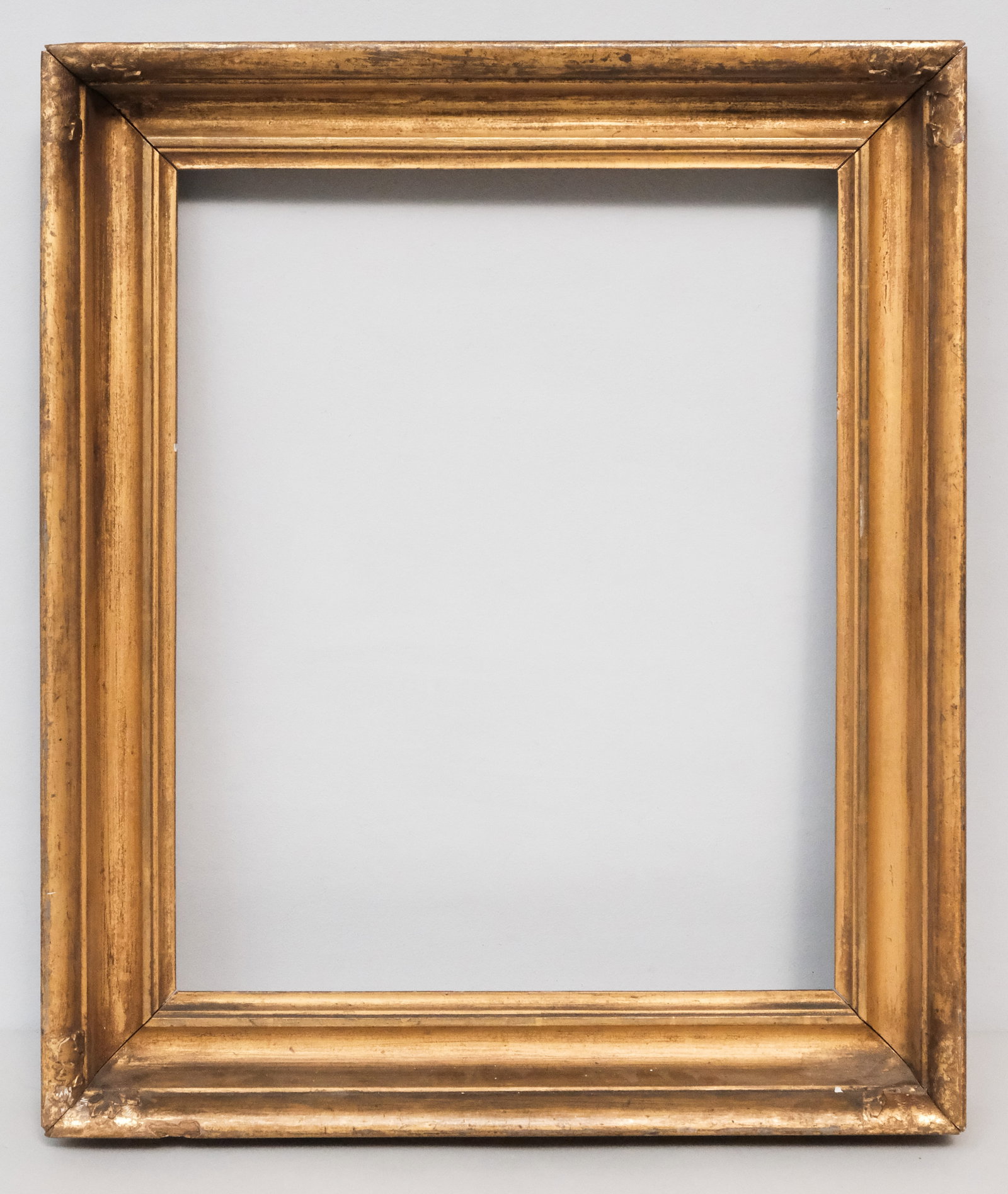 English Giltwood Frame 15 1/2" x 19": English, ca. 1820, cove molding. Overall 20" x 24", rabbet 15 1/2" x 19", 3" molding