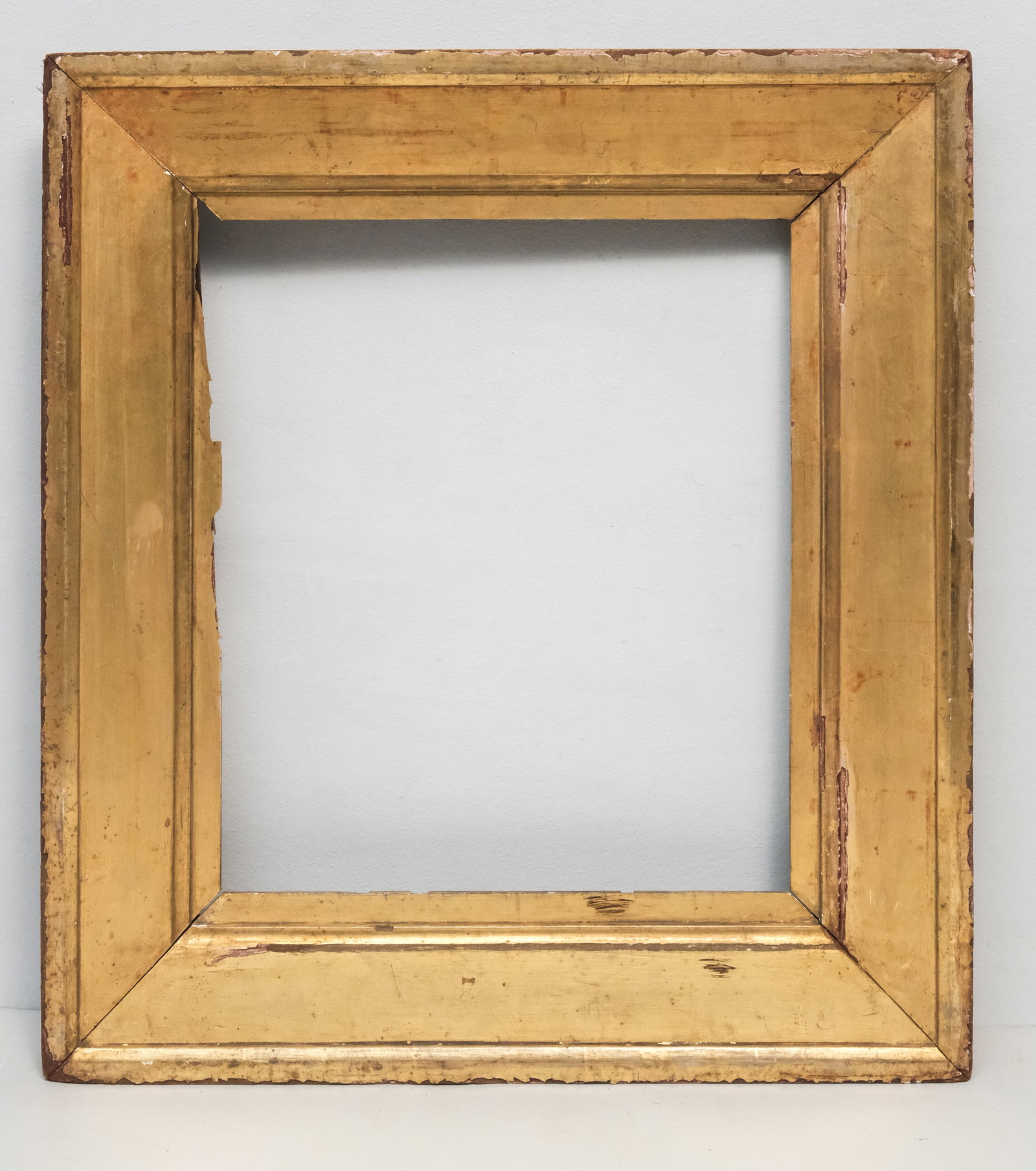 American Giltwood Suly Frame 12" x 14": American, ca. 1820, having beveled profile. Overall 17 1/2" x 19 3/4", rabbet 12" x 14", 3 1/2" molding