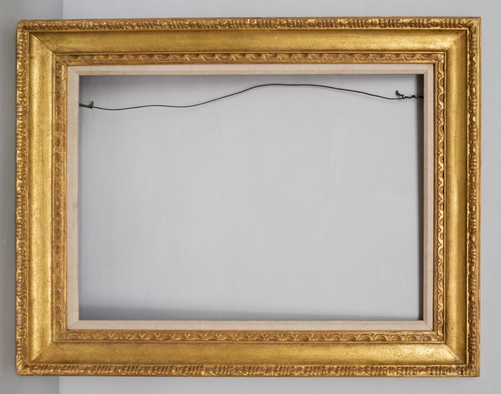 House of Heydenryk Gilt Frame 19 1/2" x 27 1/4": House of Heydenryk, ca. 1960, carved and gilded in the Salvator Rosa style, label verso. Overall 27 1/2" x 35 1/2", rabbet 19 1/2" x 27 1/4", 4 1/2" molding