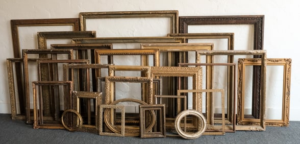 Group of 29 Arts & Crafts/Aesthetic Frames