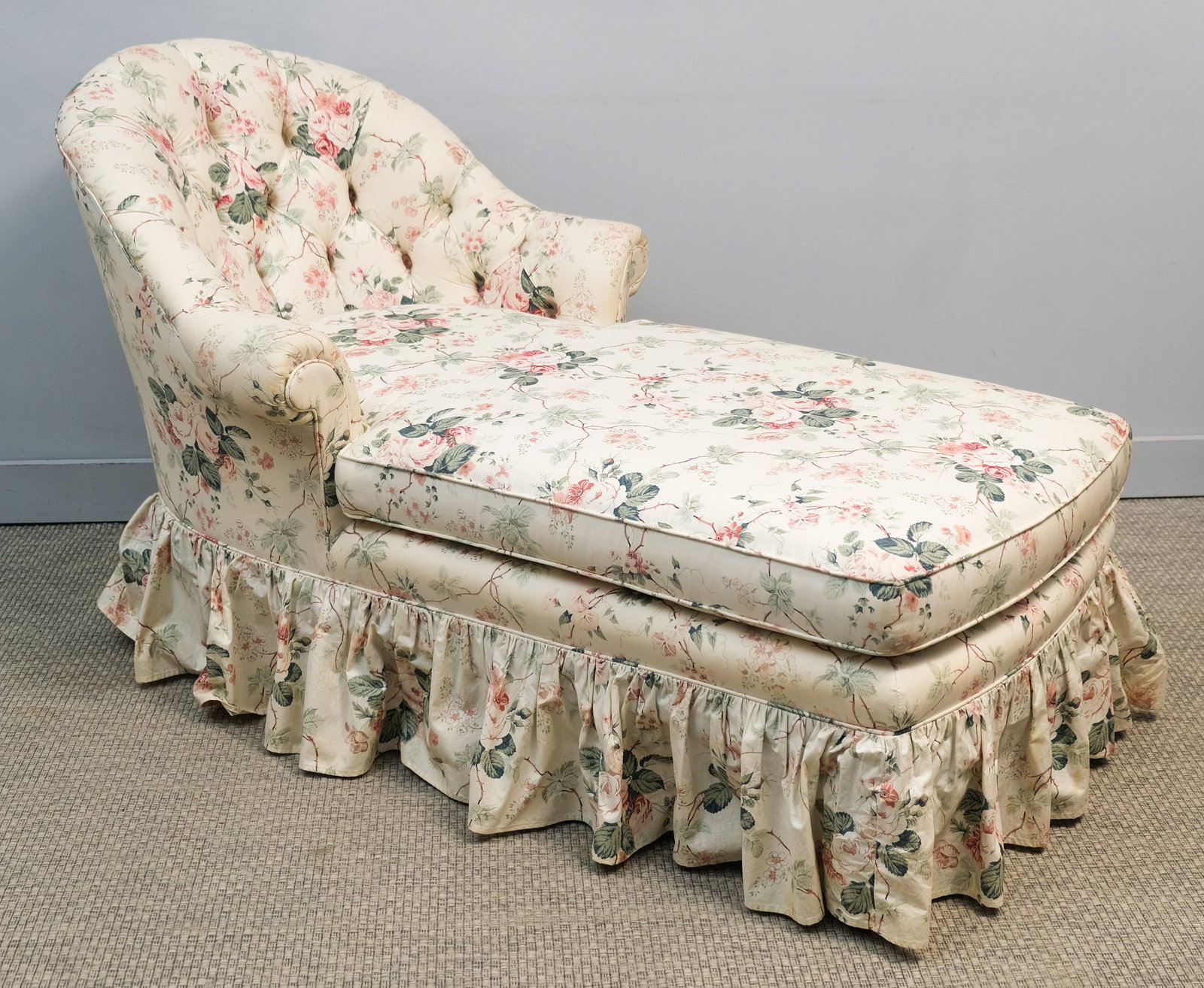 Floral Upholstered Chaise Longue (1 of 9)
