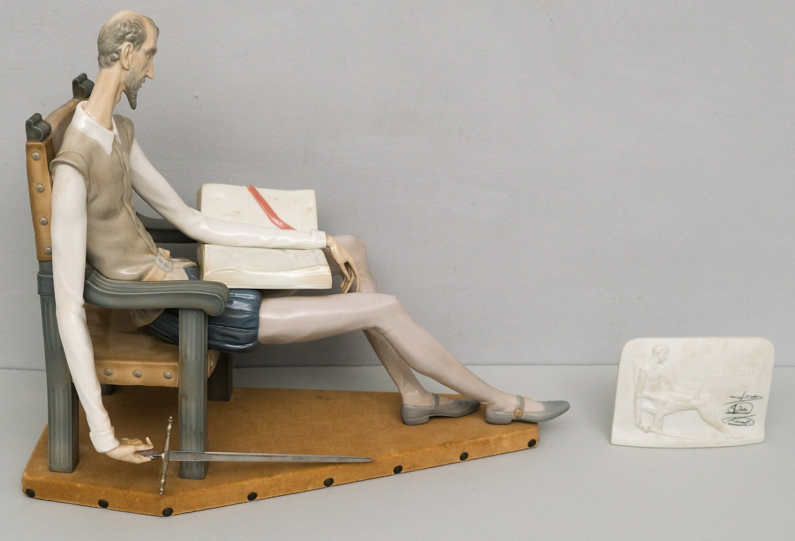 Large Lladro Don Quixote Porcelain Figurine (1 of 13)