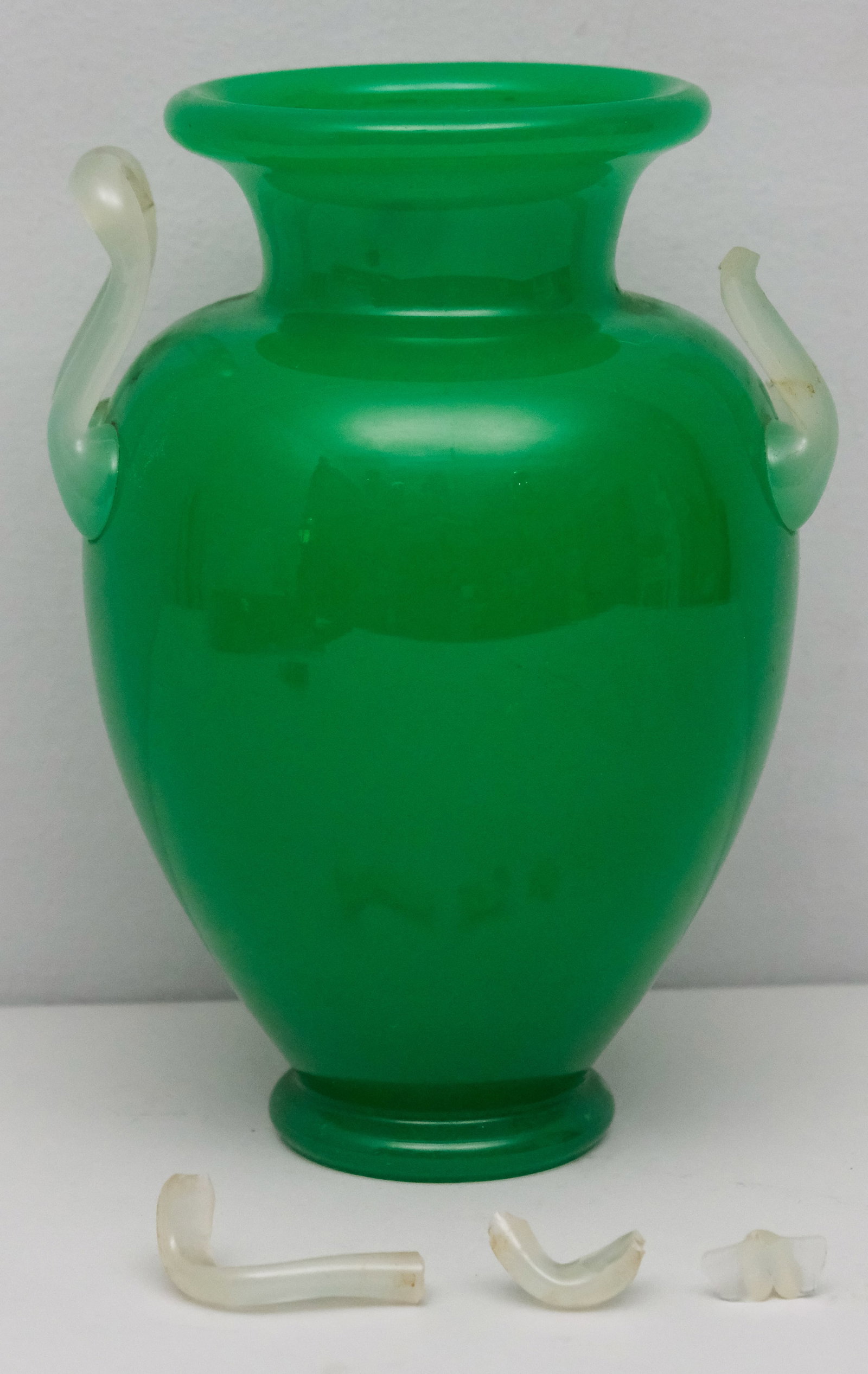 Carder Steuben Jade Glass Handled Vase (1 of 8)