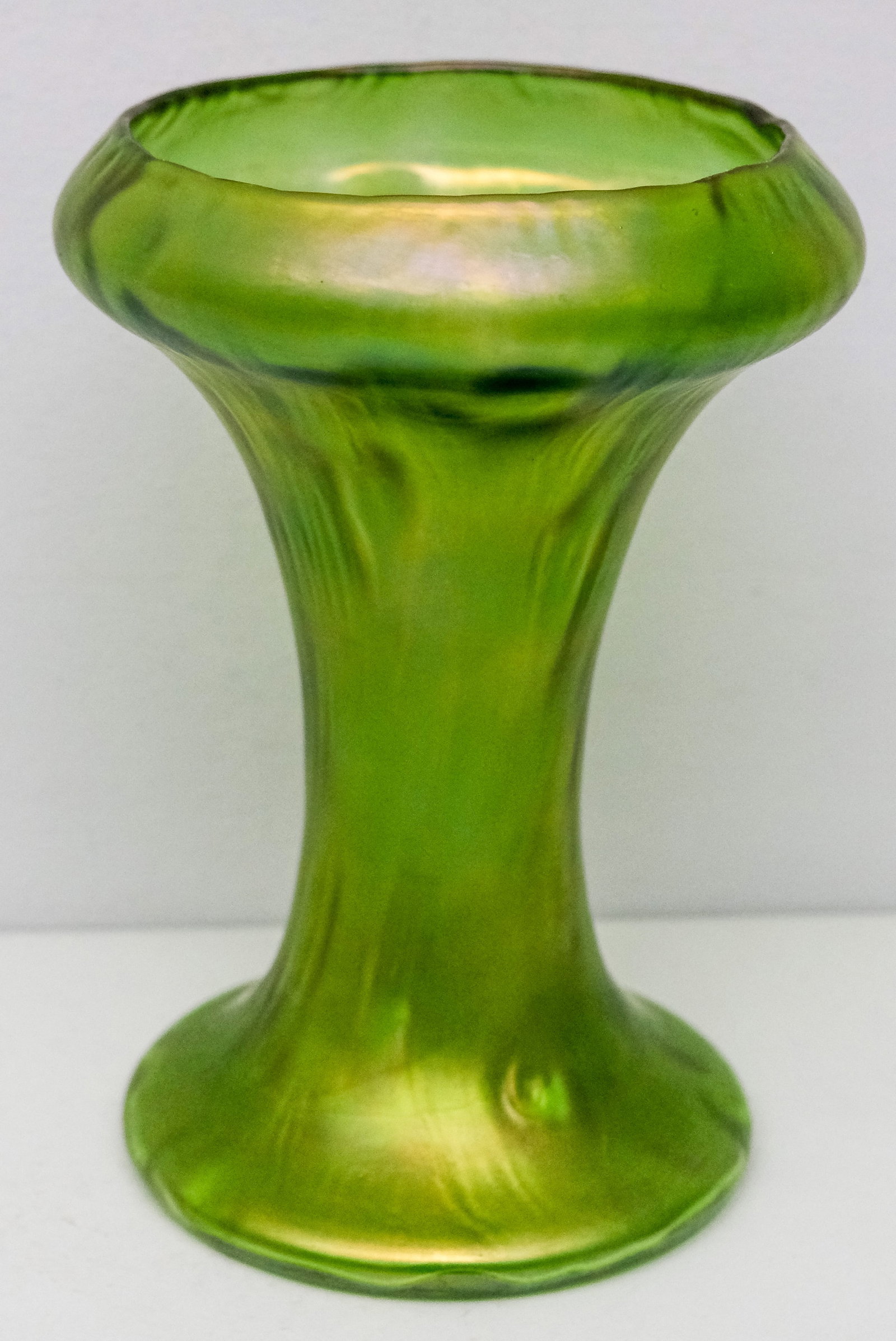 Loetz Creta Rusticana Art Glass Vase (1 of 8)