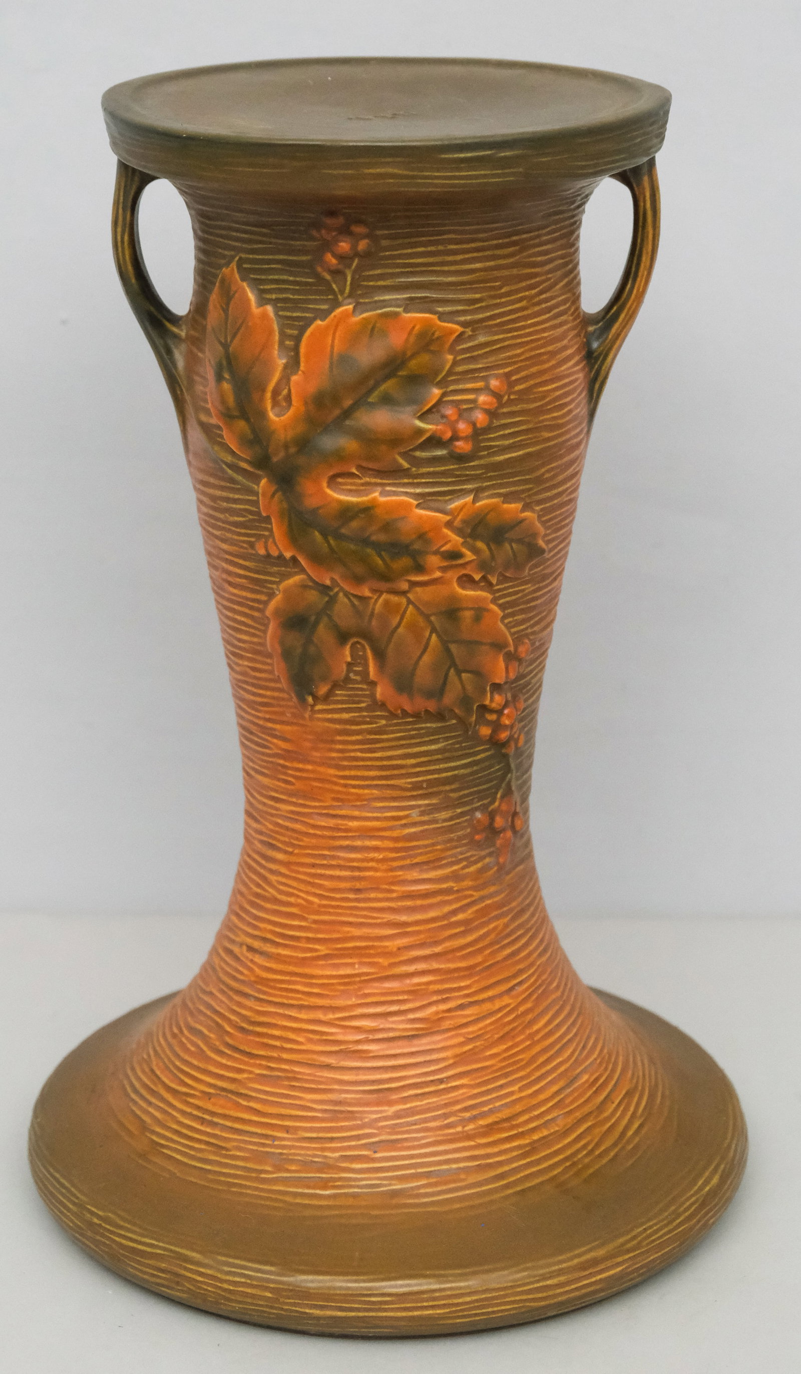 Roseville Bushberry Art Pottery Pedestal Base: RIbbed form festooned with bushberries. 16 1/2".