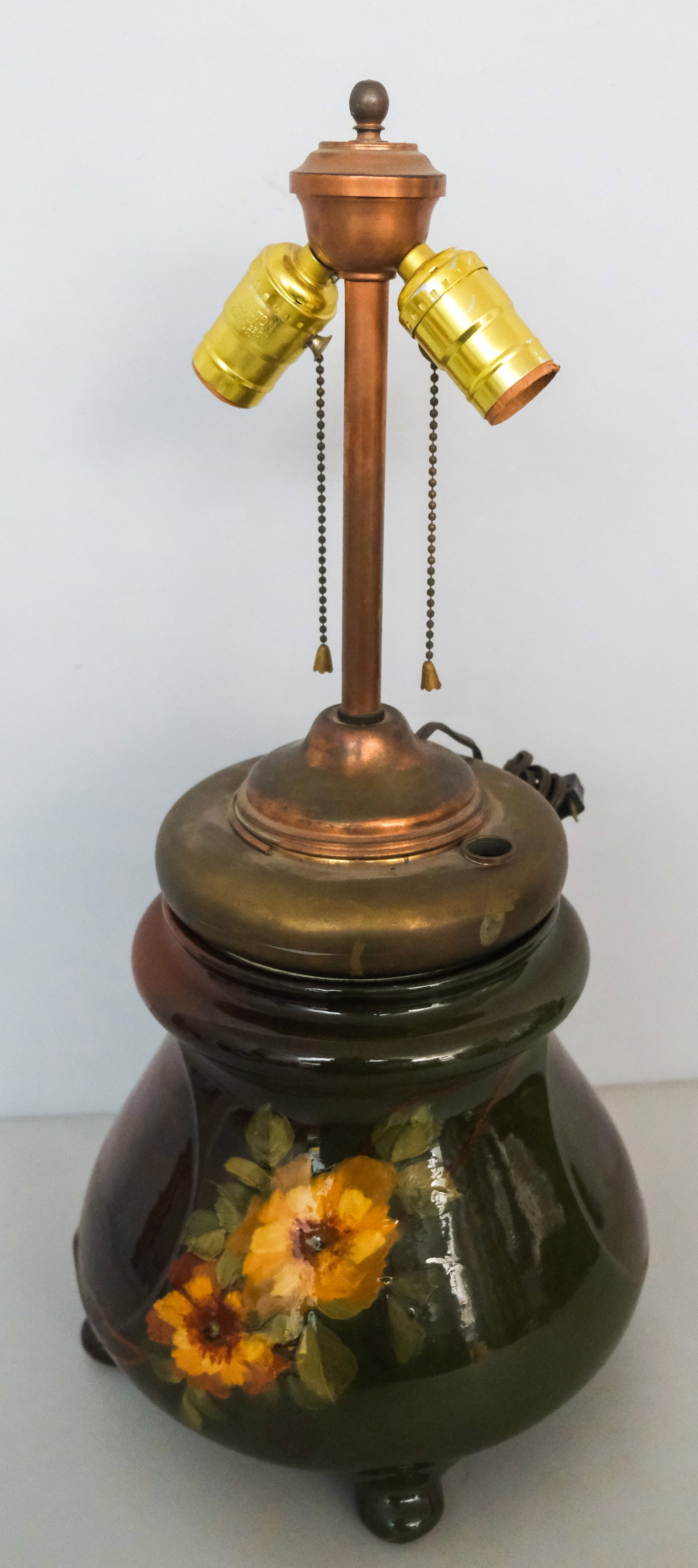 Weller Style Art Pottery Lamp (1 of 9)