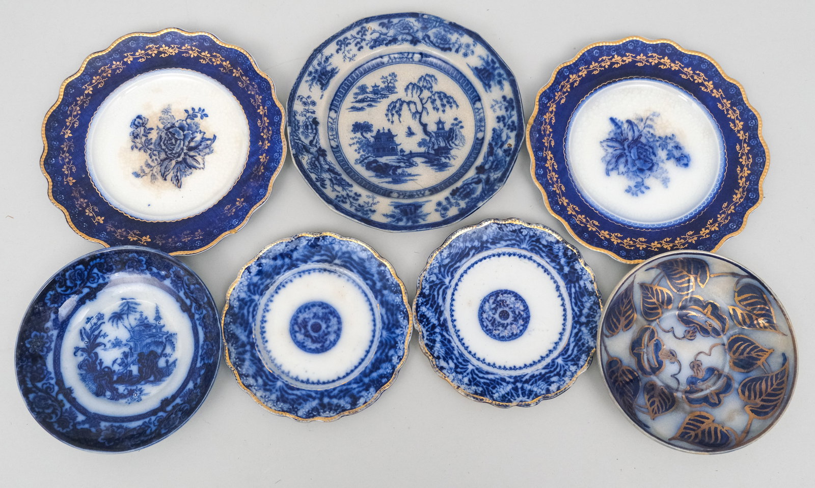 Large Lot of Flow Blue Pottery - 7