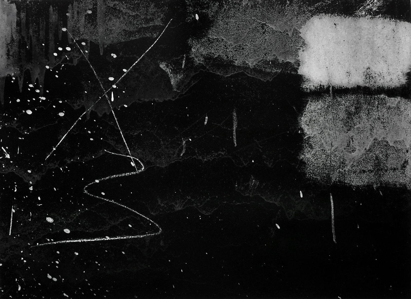 AARON SISKIND - Chicago, 1953 - Signed Silver Gelatin: ARTIST: AARON SISKIND TITLE: "Chicago, 1953" MEDIUM: Oversized silver gelatin print, unmounted. Printed 1980s. SIZE: Image - 16 ½ x 22 1/2", Paper - 20" x 24", Mat - 24" x 30" DESCRIPTION