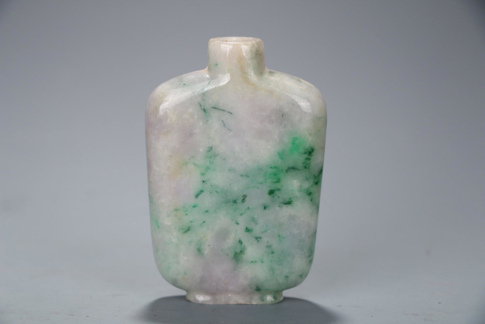 Jadeite Snuff Bottle: Jadeite Snuff Bottle W.4cm H.6.3cm Wt.54g