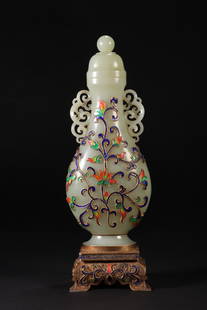 HOTAN JADE SILVER FLASK: Name HOTAN JADE SILVER FLASK Material JADE Dimensions L8CM H25CM Condition Additional photographs and Condition reports are provided by request as a courtesy to our clients, as such any