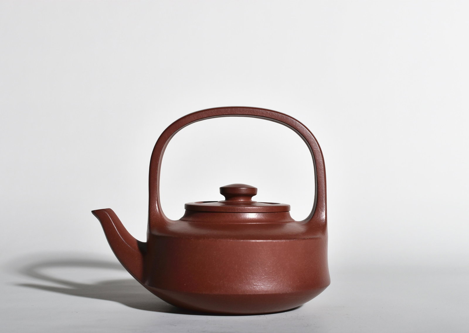 Chinese Purple Clay Pot: Name Chinese Purple Clay Pot Dimensions 14CM x 13CM Condition Additional photographs and Condition reports are provided by request as a courtesy to our clients, as such any condition report