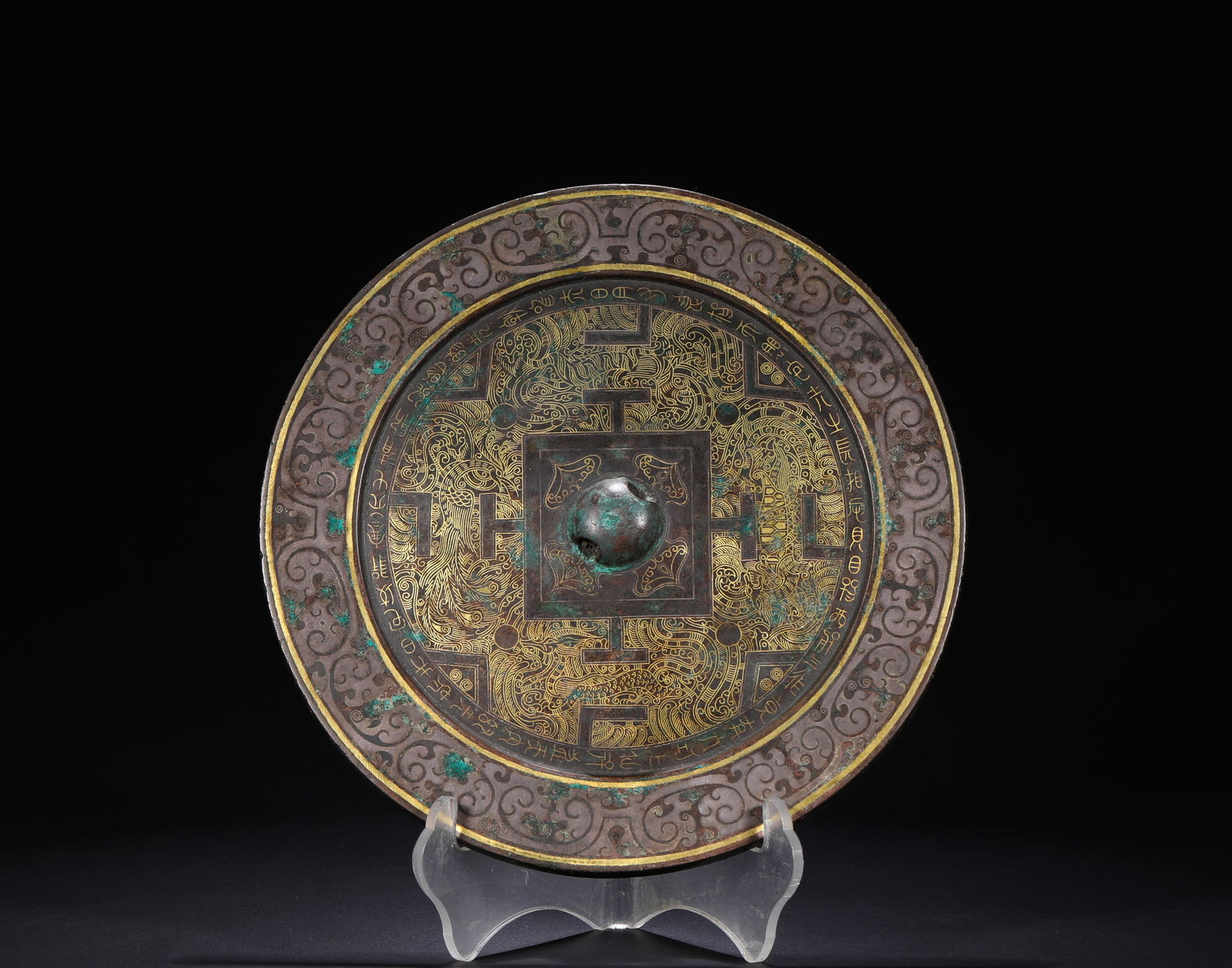 Han Dynasty Copper Cuo Gold and Silver Four Gods Written Record Mirror: Name Han Dynasty Copper Cuo Gold and Silver Four Gods Written Record Mirror Dimensions D:16.6cmWeight:820g Condition Additional photographs and condition reports are available upon