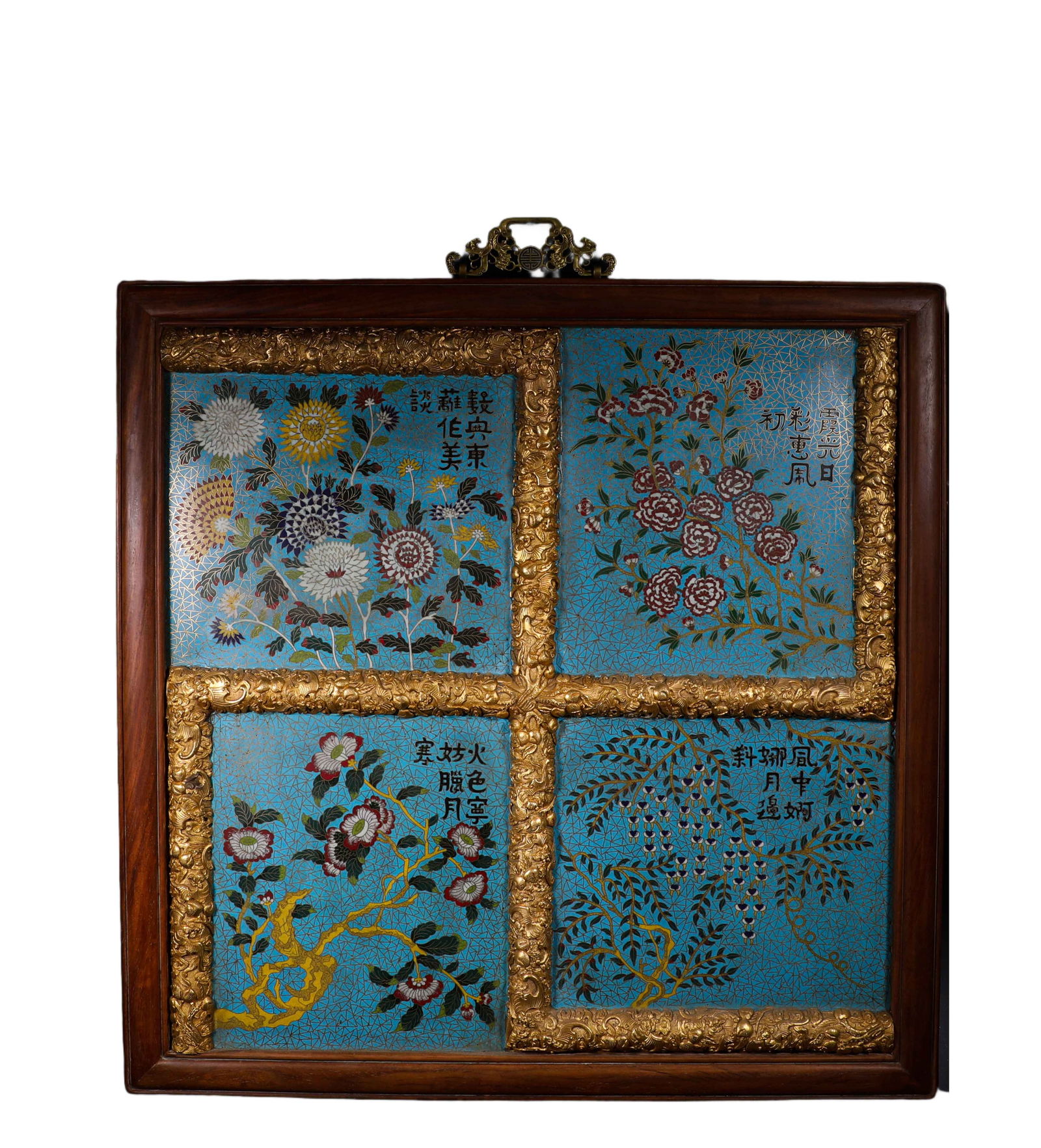 Qing Dynasty copper Cloisonne hanging screen: Name Qing Dynasty copper Cloisonne hanging screen Dimensions H:61cmW:60cmWeight:9500g Condition Additional photographs and condition reports are available upon request as a courte