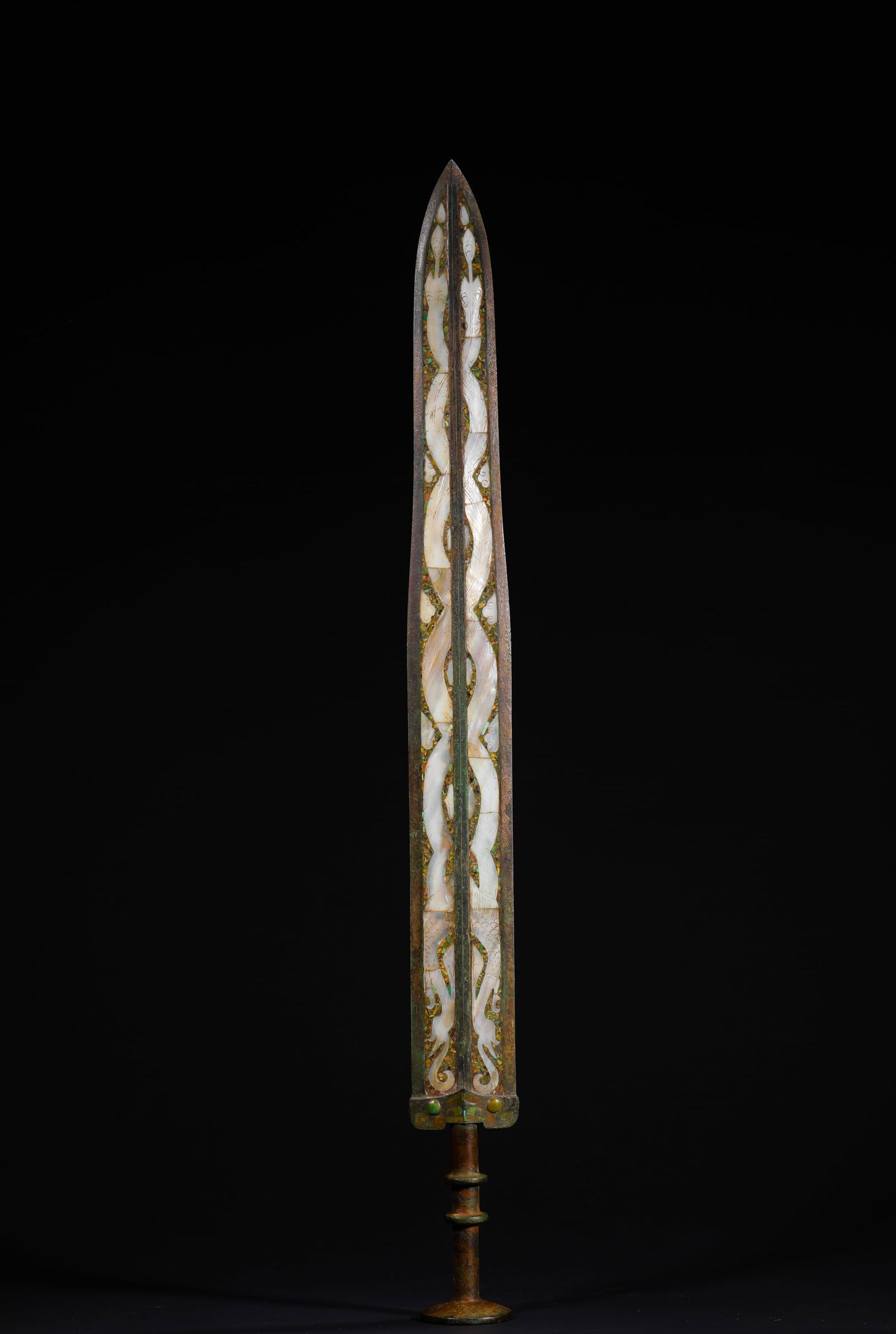Han Dynasty inlaid mother-of-pearl sword (1 of 10)