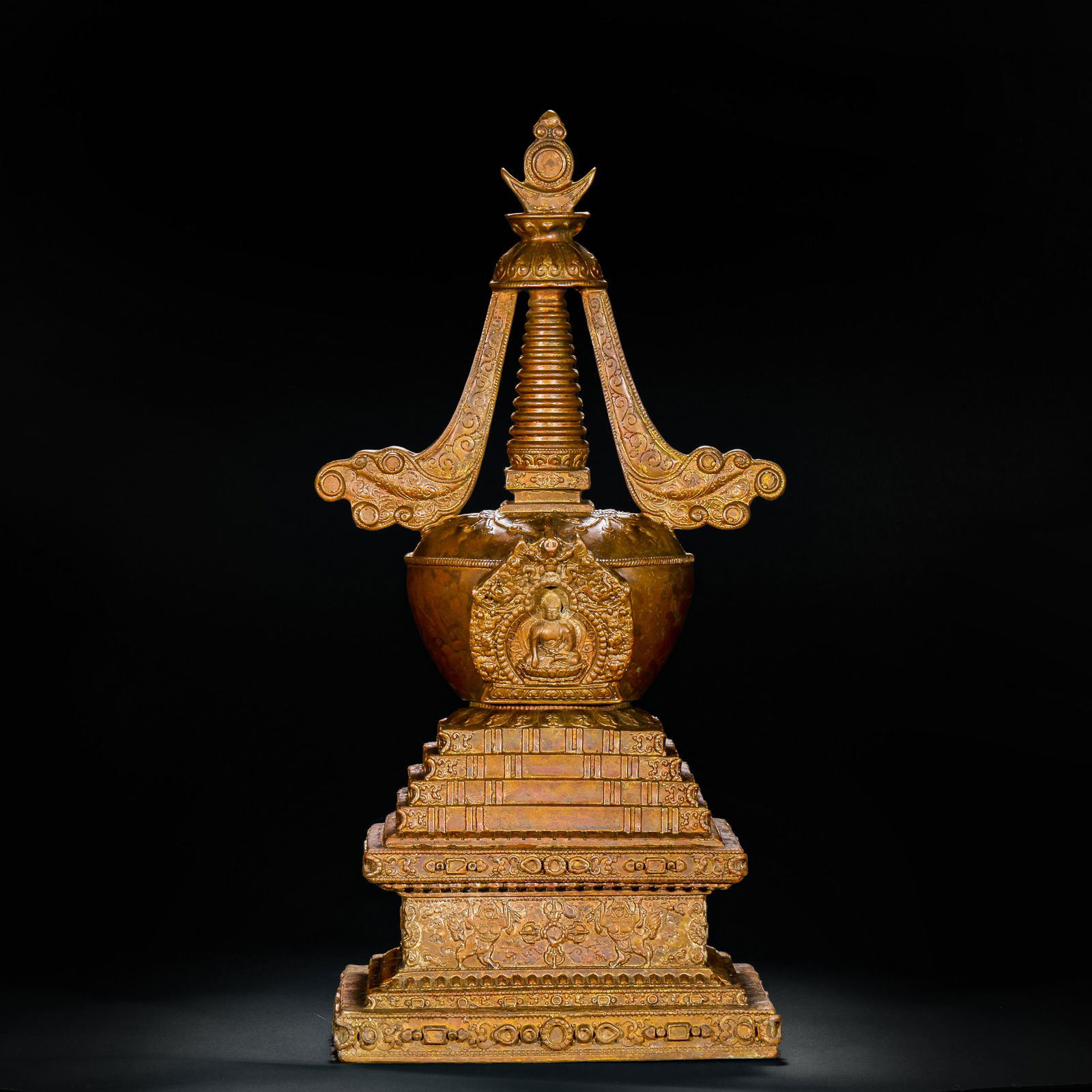 15th-century gilded copper Buddha relic stupa: Name 15th-century gilded copper Buddha relic stupa Dimensions H:32cmW:15cmWeight2300g Condition Additional photographs and condition reports are available upon request as a courtesy