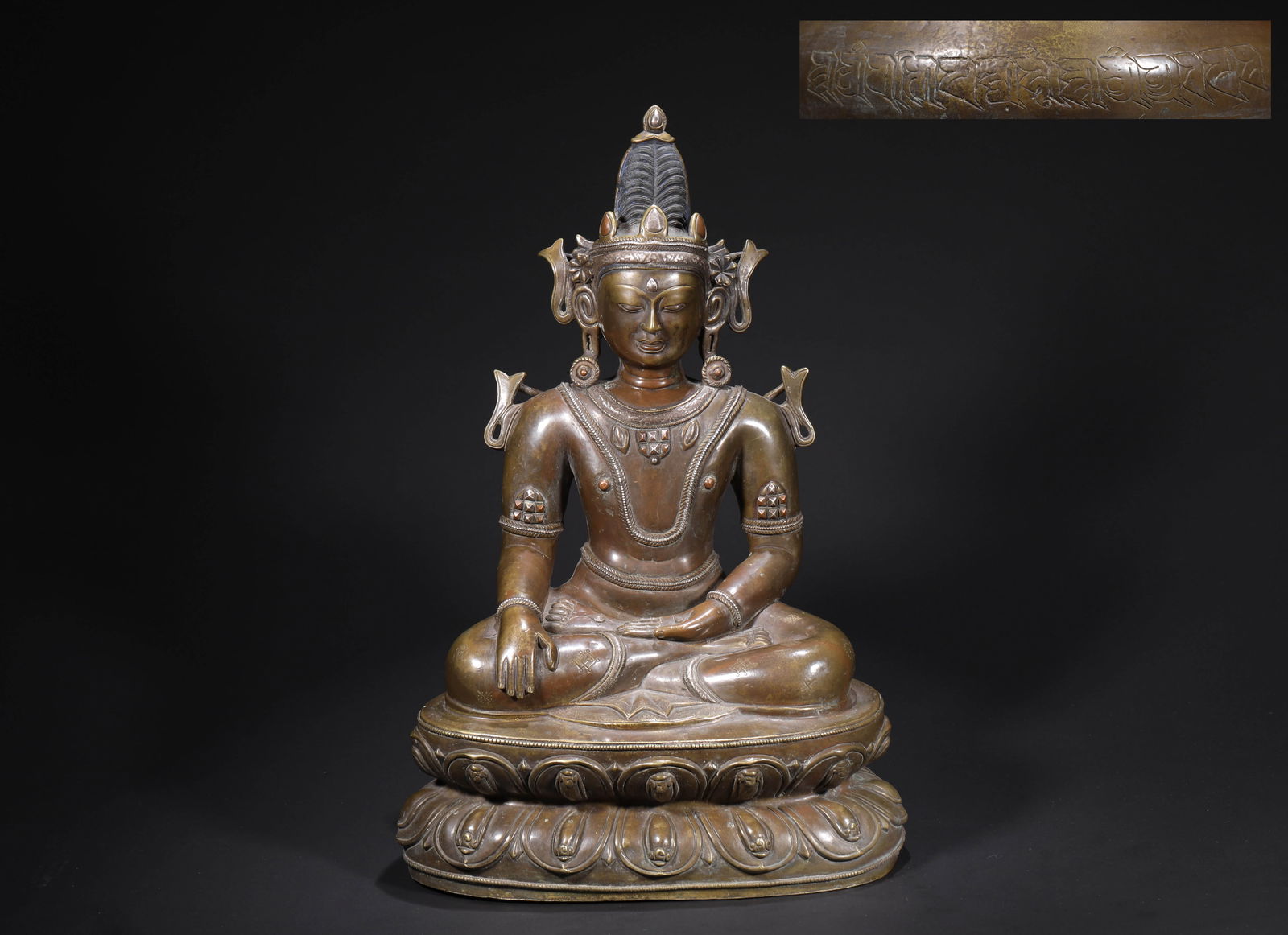 13th-century alloy copper statue of Sakyamuni: Name 13th-century alloy copper statue of Sakyamuni Dimensions H:34cmW:23cmWeight:7040g Condition Additional photographs and condition reports are available upon request as a court