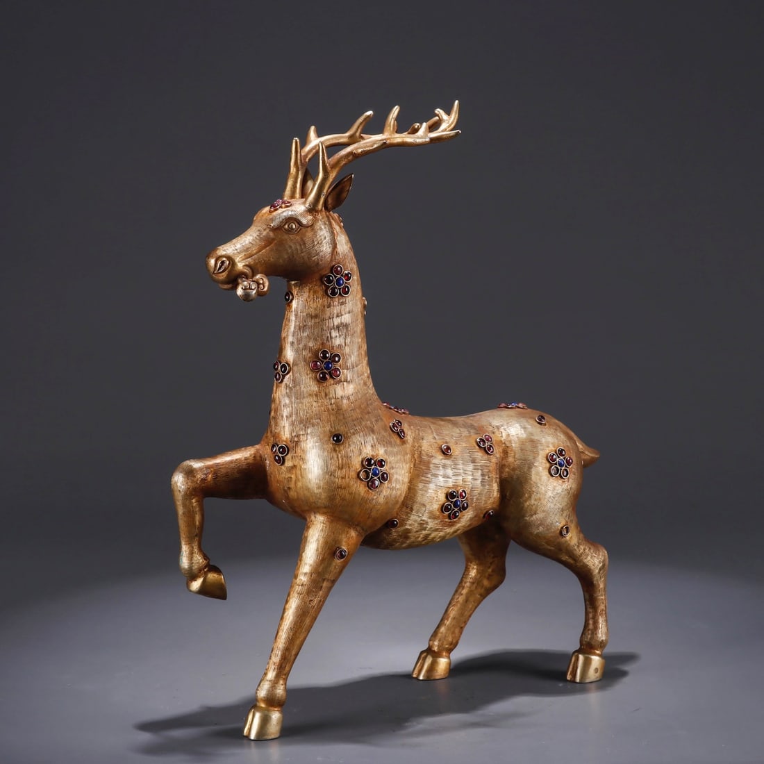 Inlaid?And?Gilt?Bronze?Figure?Of?Deer (1 of 7)