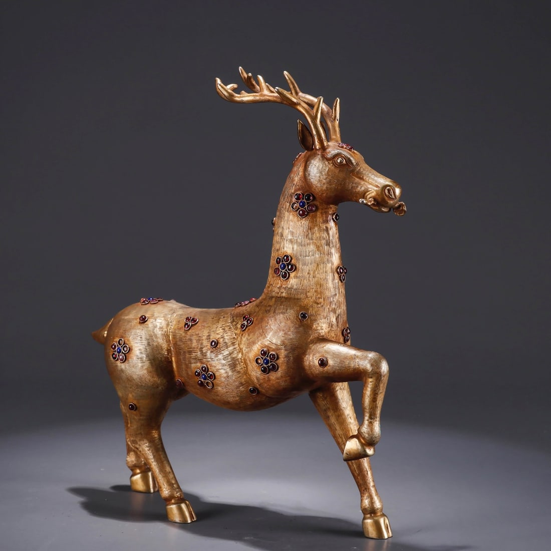 Inlaid?And?Gilt?Bronze?Figure?Of?Deer - 2