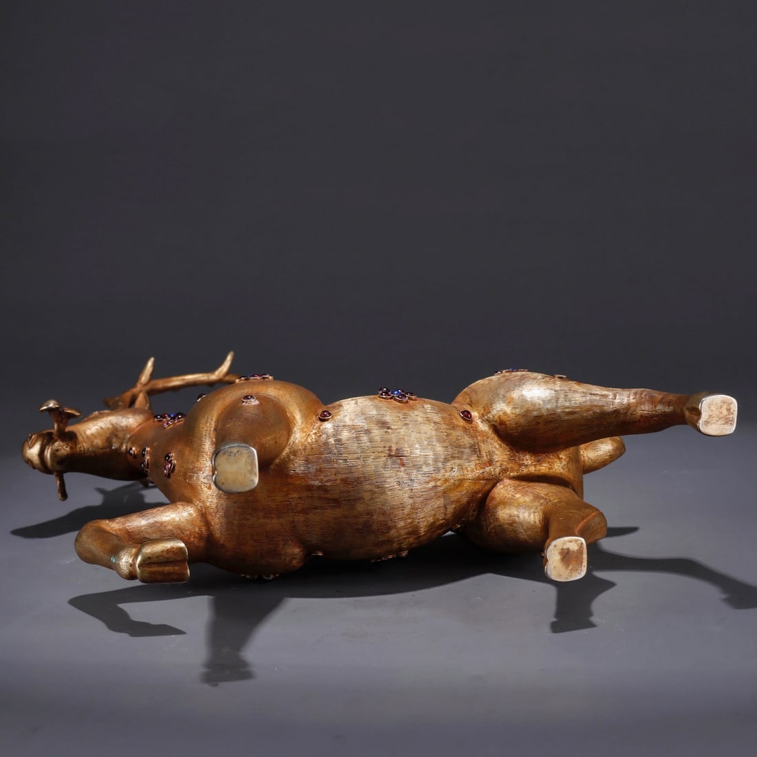 Inlaid?And?Gilt?Bronze?Figure?Of?Deer - 7