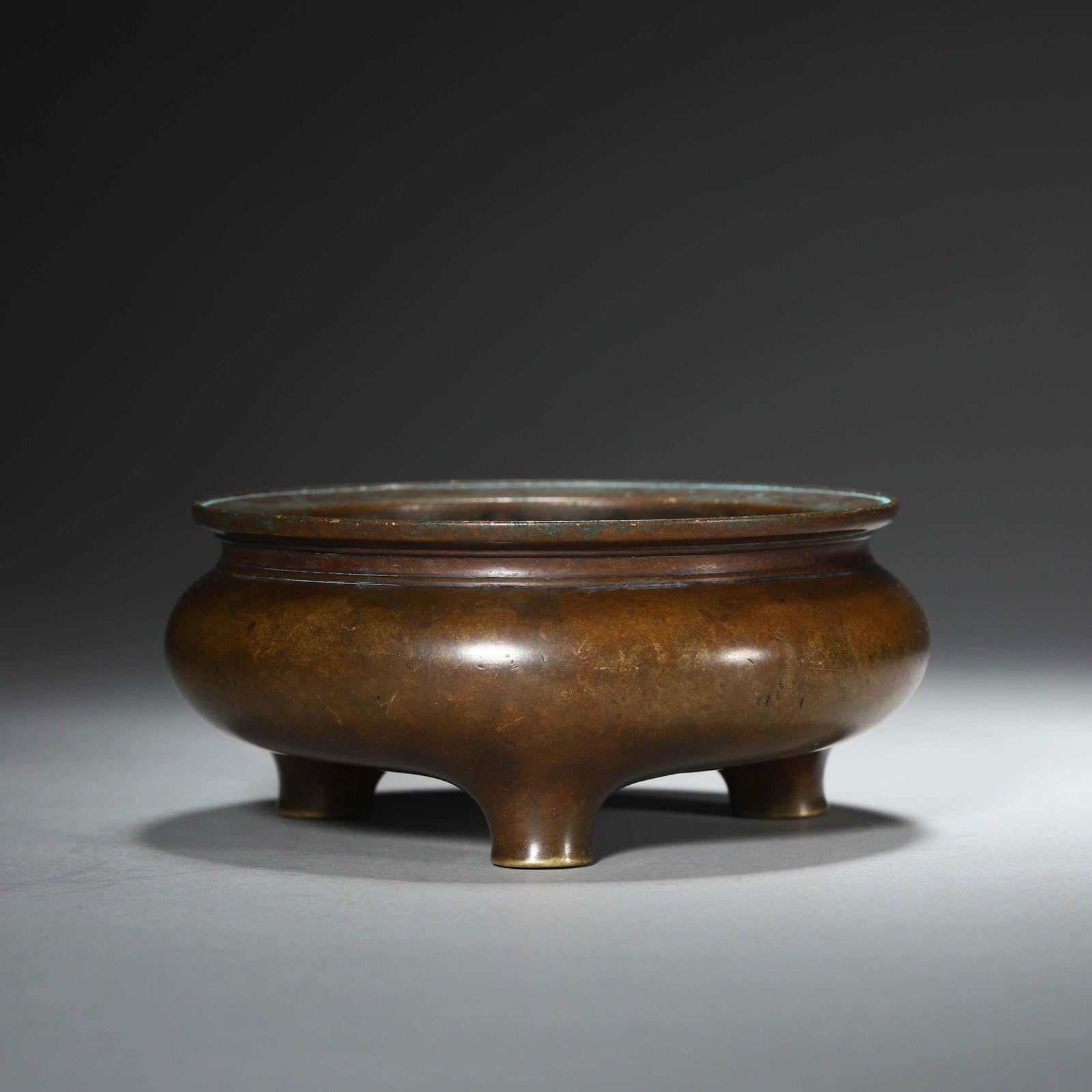 Bronze "Censer": Name Bronze "Censer" Dimensions Height:4.1cm Diam.10.7cm Condition Additional photographs and condition reports are available upon request as a courtesy to our clients. Any condition report