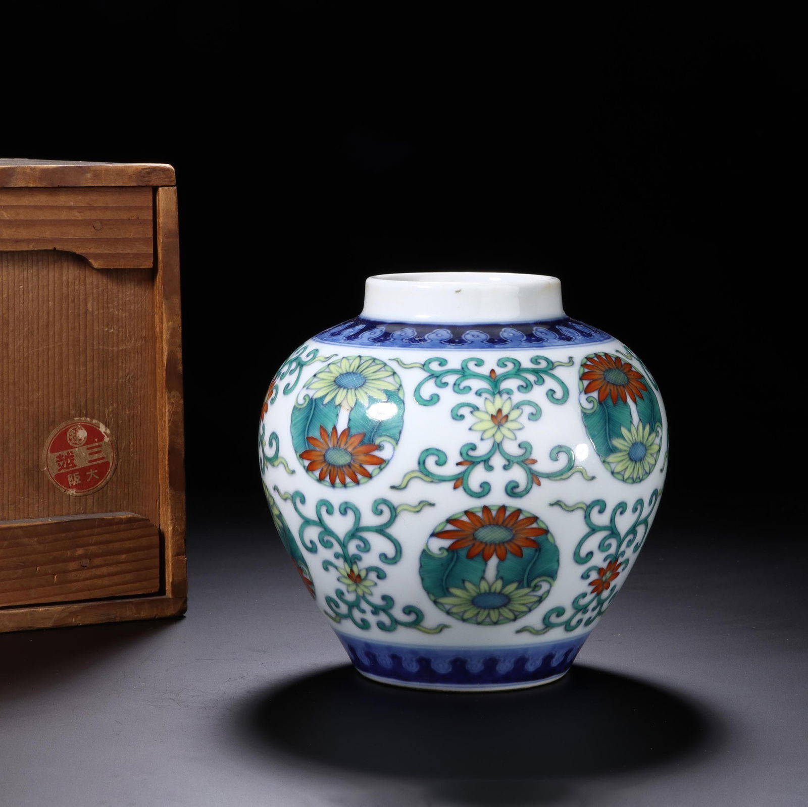 Doucai "Floral" Jar (1 of 8)