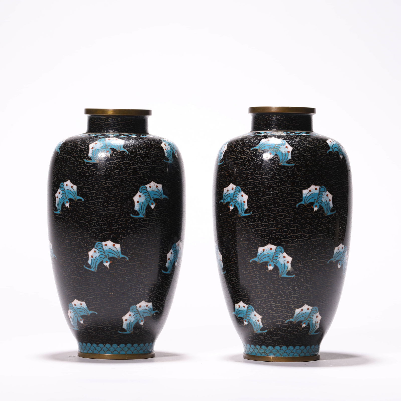 A Pair of Chinese Cloisonne Enamel Vases (1 of 9)