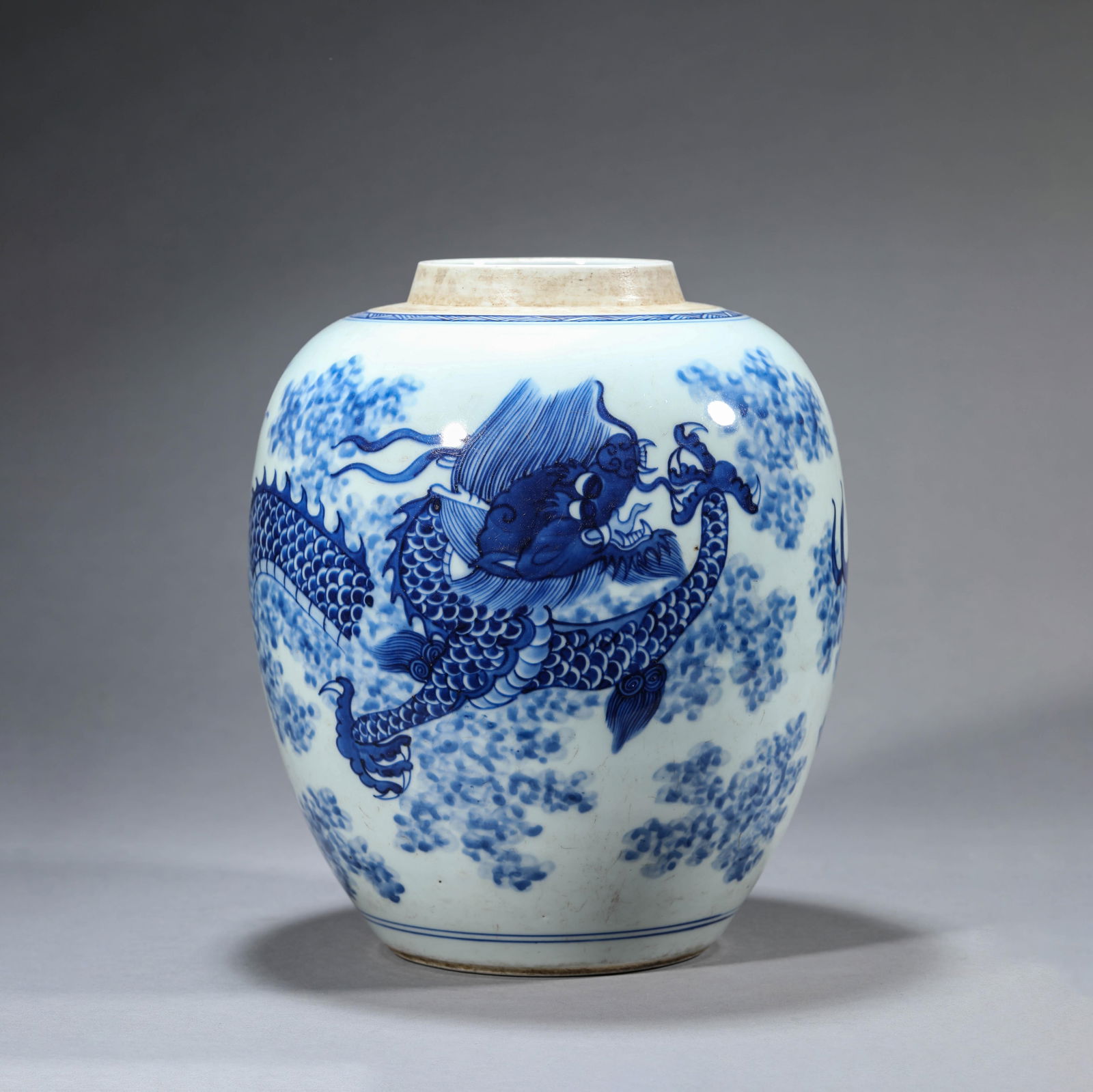 Blue-And-White "Cloud-And-Dragon" Jar (1 of 9)