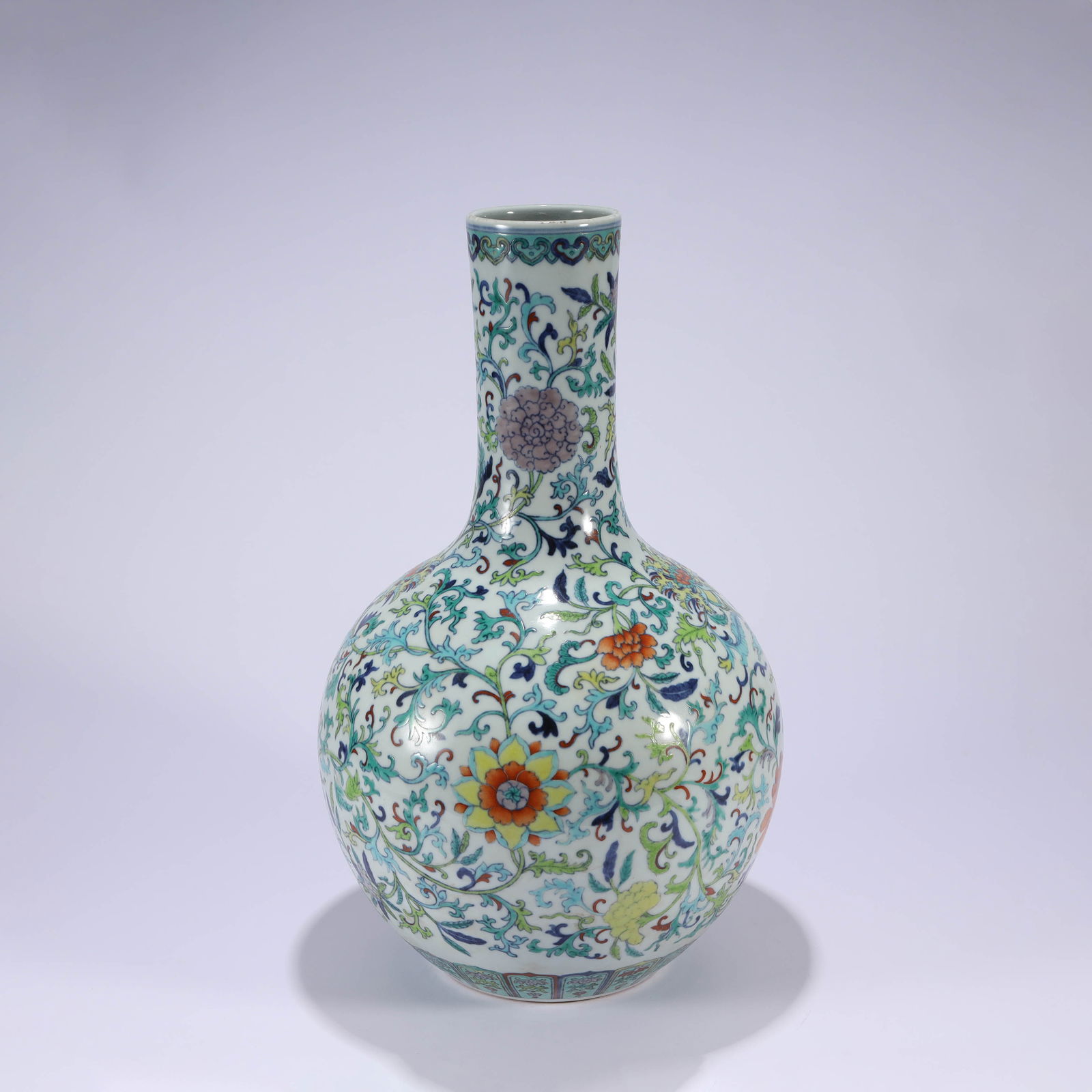 Doucai "Floral" Globular Vase: Name Doucai "Floral" Globular Vase Dimensions Height:38.5cm Condition Additional photographs and condition reports are available upon request as a courtesy to our clients. Any condit