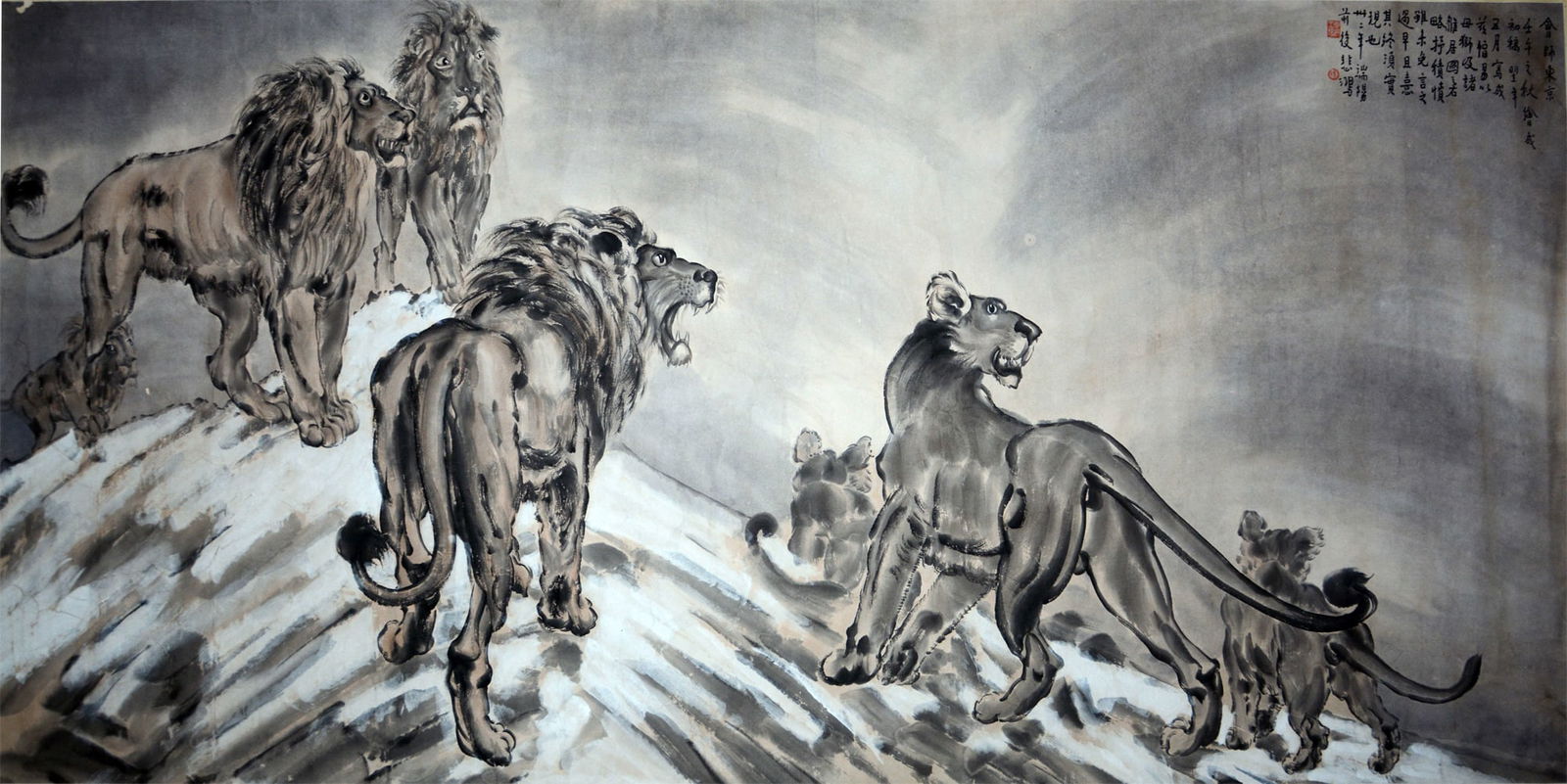 Xu Beihong mark, Chinese painting?: Name Xu Beihong mark, Chinese painting? Dimensions 195x94cm Condition Additional photographs and condition reports are available upon request as a courtesy to our clients. Any condi