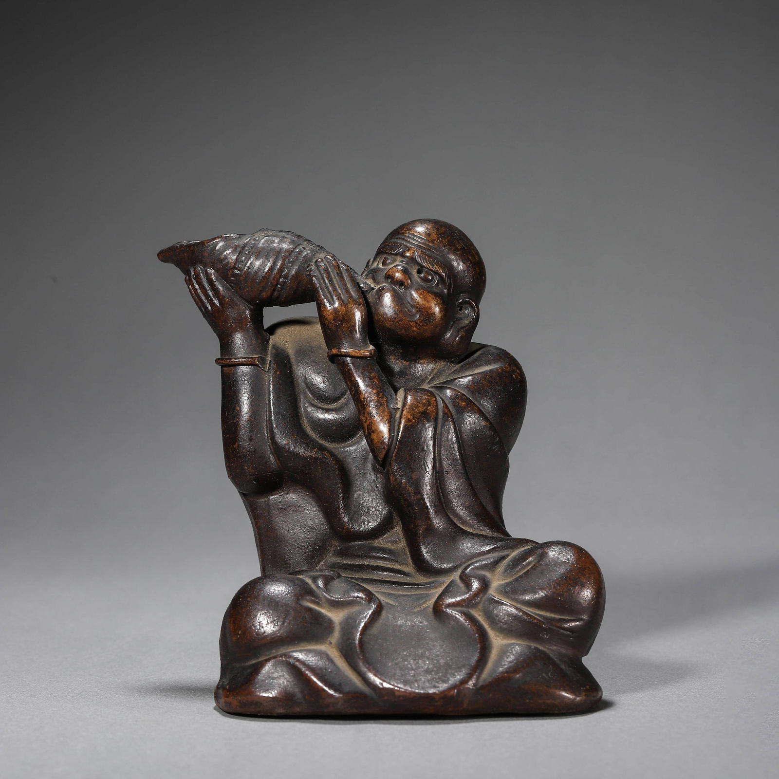 Carved Clay Figure Statue: Name Carved Clay Figure Statue Dimensions Length:9cm, Width:9cm, Height:11cm, ? Condition Additional photographs and condition reports are available upon request as a courtesy to our