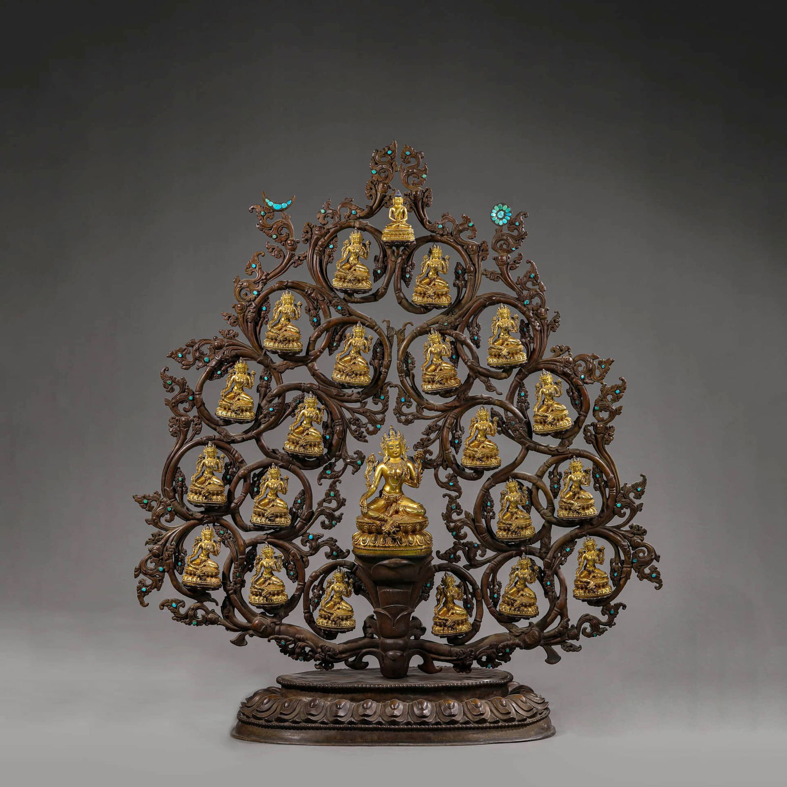 Bronze gilt worship buddha sculpture: Name Bronze gilt worship buddha sculpture Dimensions Length:120cm, Width:40.3cm, Height:134cm, ? Condition Additional photographs and condition reports are available upon request as a