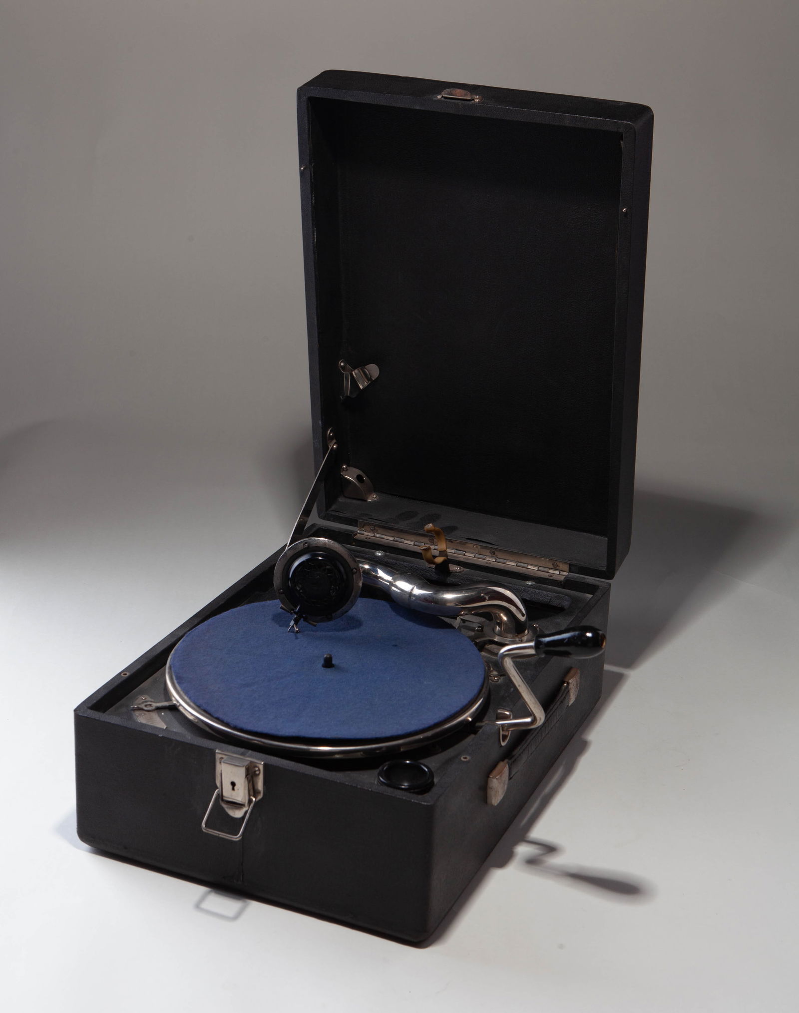 Early 20th century Hand-cranked portable phonograph (1 of 8)