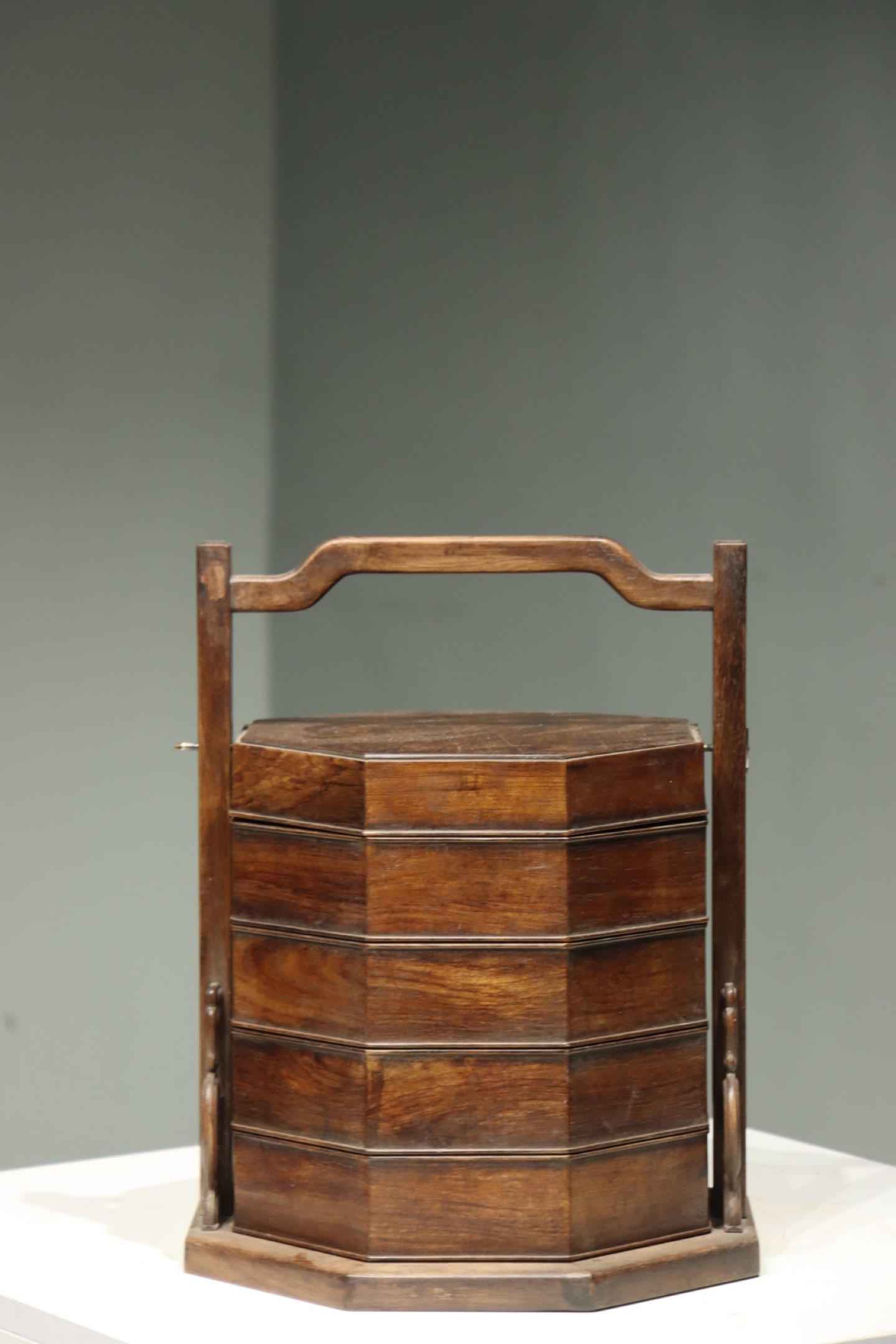 Qing Dynasty Huanghuali octagonal case (1 of 8)