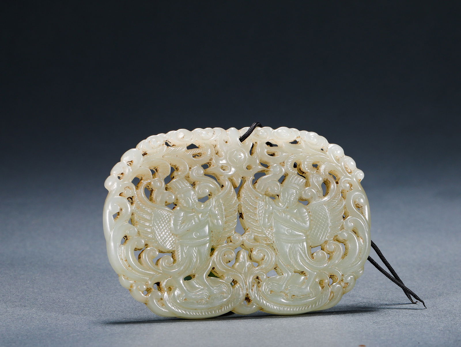Tang Dynasty Hetian jade pendants (1 of 5)