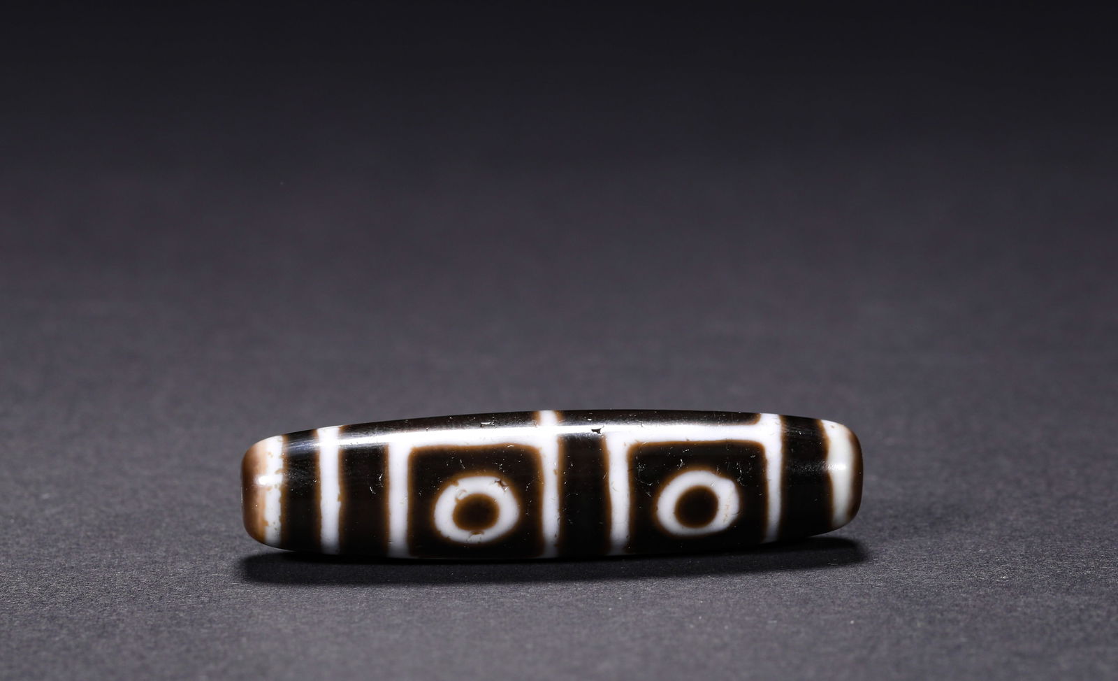 Tang Dynasty pure four-eyed precious sky beads (1 of 5)