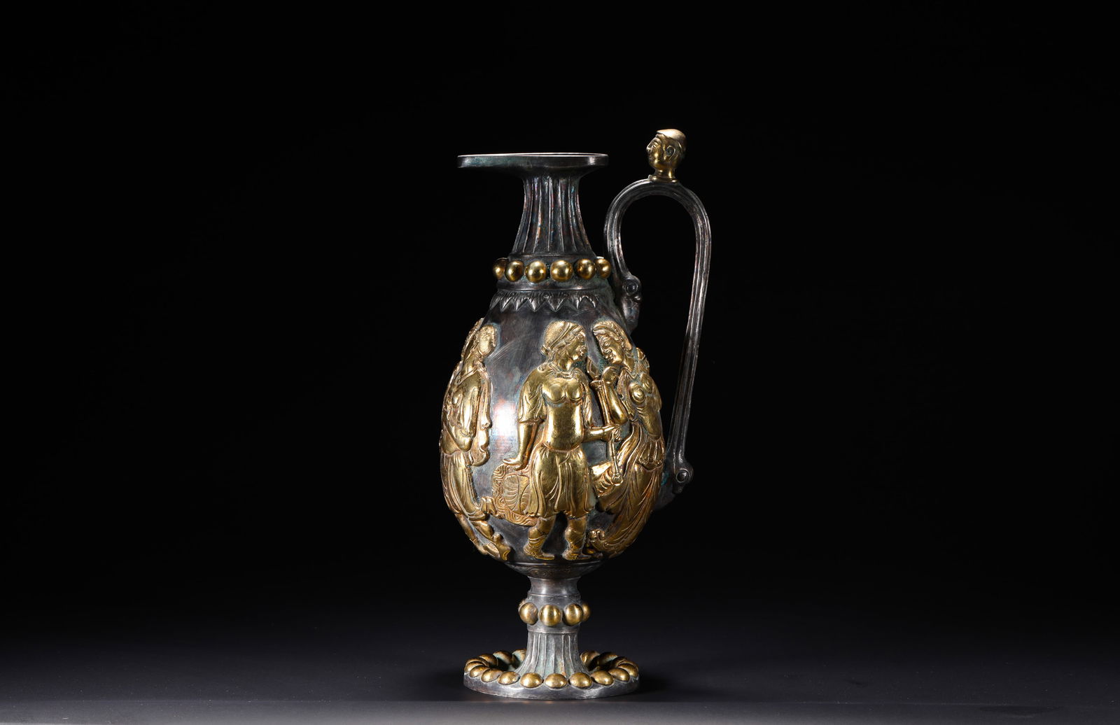 3rd century gilded silver ewer: Name 3rd century gilded silver ewer Dimensions H:32cmW:14.5cmWeight:1020g Condition Additional photographs and condition reports are available upon request as a courtesy to our cl