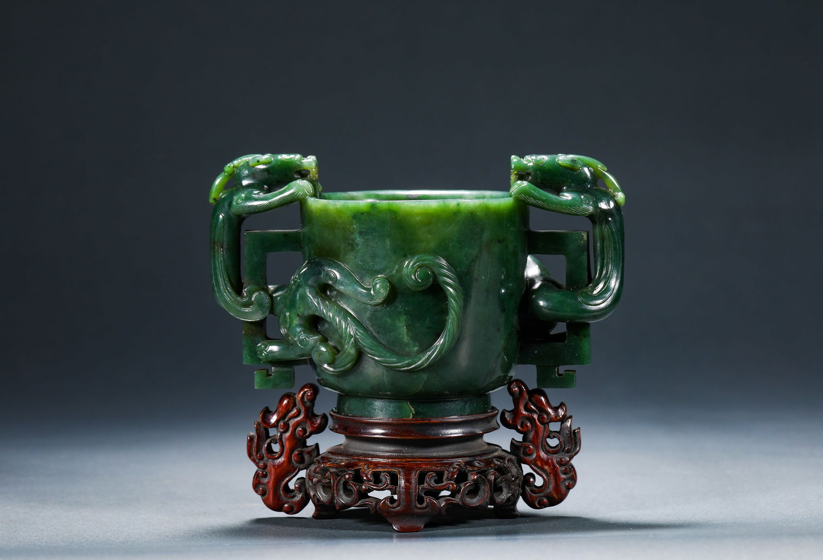 Hetian jade cups of the Qing Dynasty (1 of 8)
