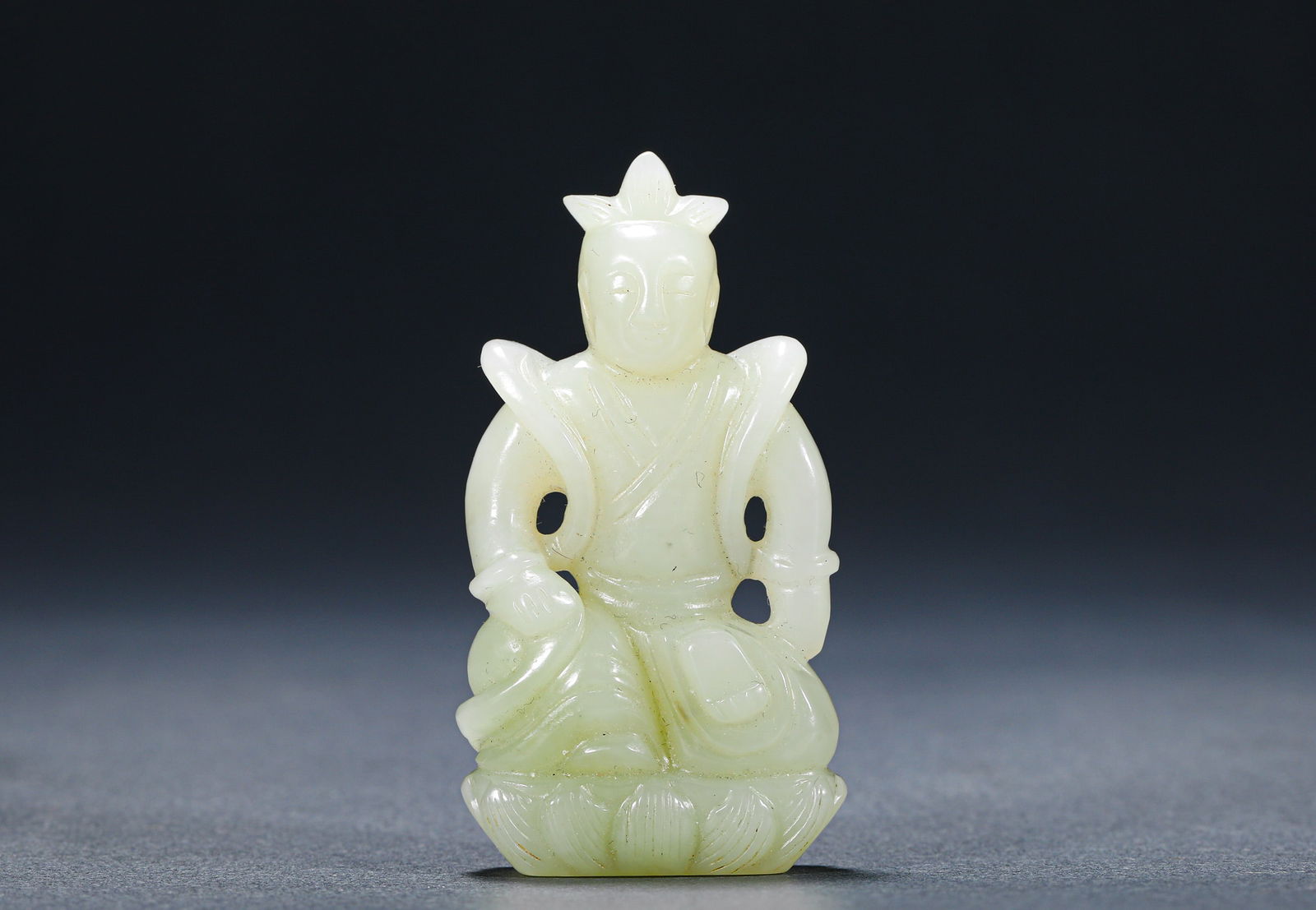 Qing Dynasty Hetian jade figure pendants (1 of 5)
