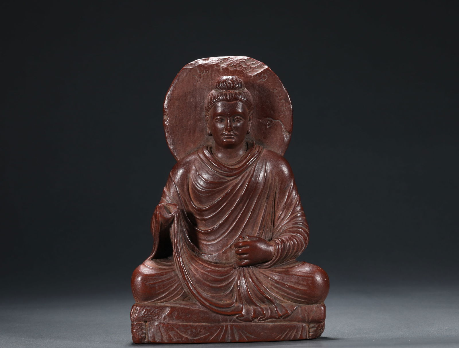 A 5th-century Gandhara statue: Name A 5th-century Gandhara statue Dimensions H:175cmW:11.3cmWeight:640g Condition Additional photographs and condition reports are available upon request as a courtesy to our cli