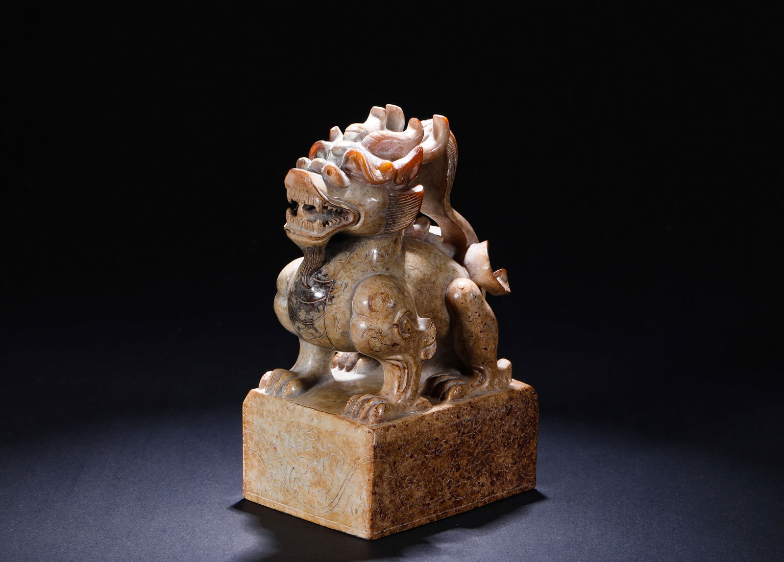 HAN DYNASTY, HETIAN JADE SEAL (1 of 8)