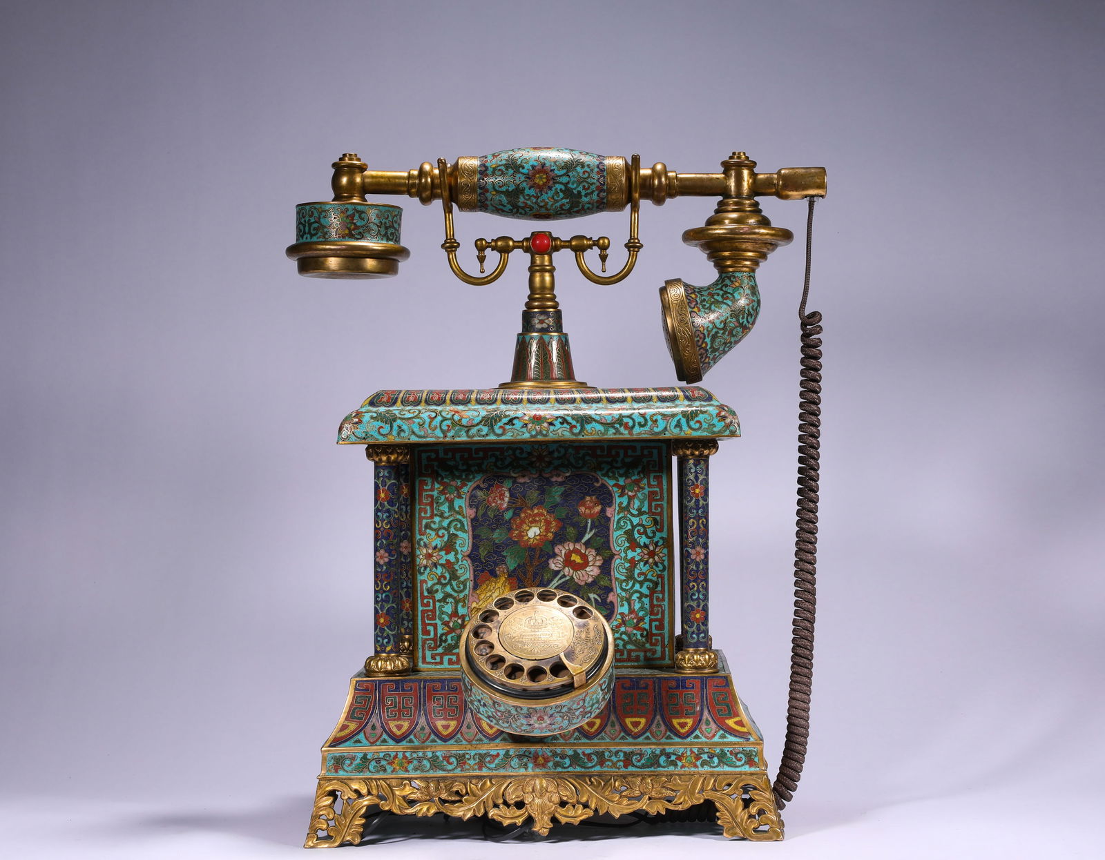 QING DYNASTY, GUANGXU COPPER CLOISONNE TELEPHONE: Name QING DYNASTY, GUANGXU COPPER CLOISONNE TELEPHONE Dimensions H:46cm W:36cm Weight:8370g Condition Additional photographs and condition reports are available upon request as a