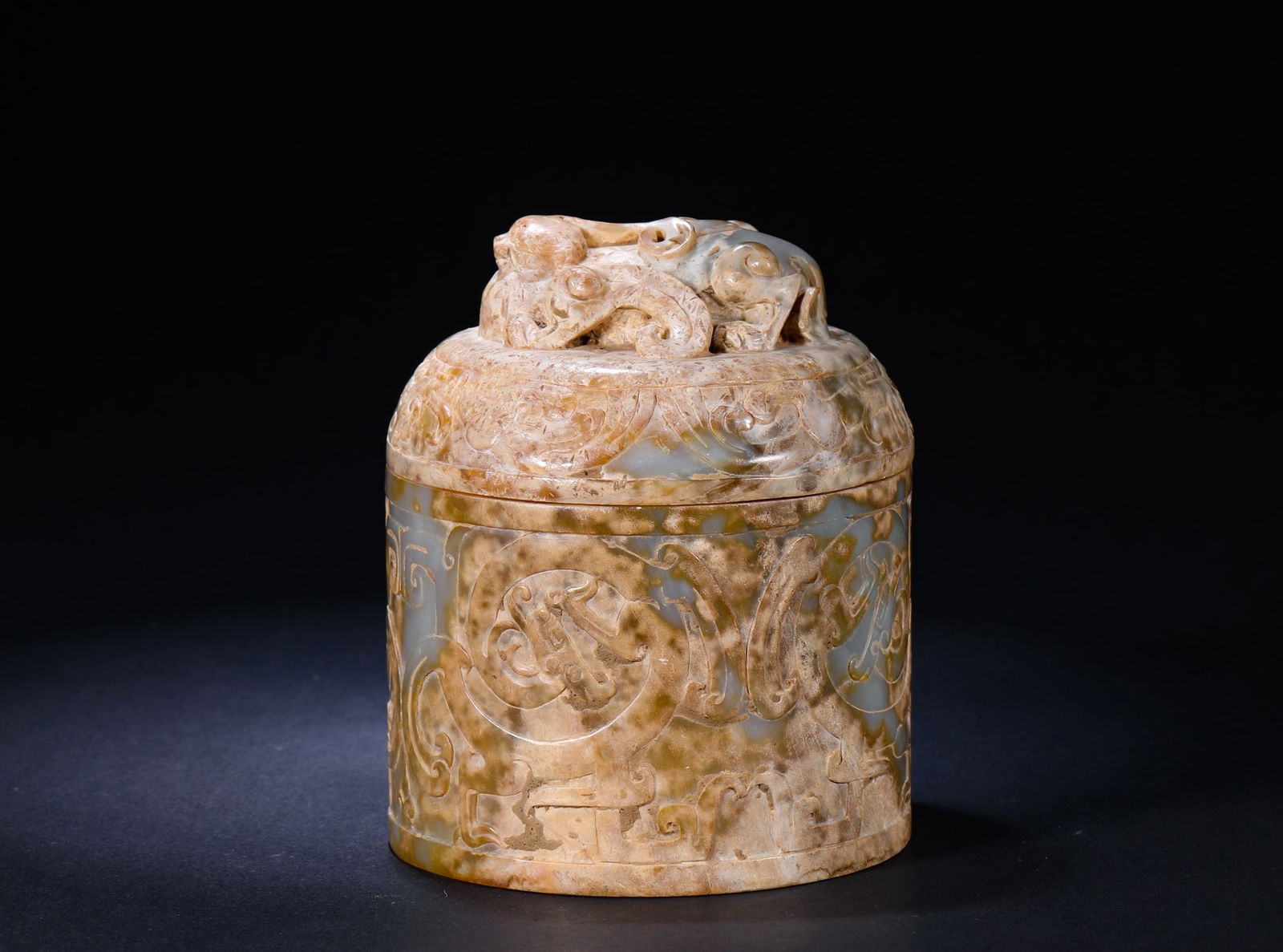 HAN DYNASTY, HETIAN JADE CUP: Name HAN DYNASTY, HETIAN JADE CUP Dimensions H:13cm W:10cm Weight:860g Condition Additional photographs and condition reports are available upon request as a courtesy to our clien