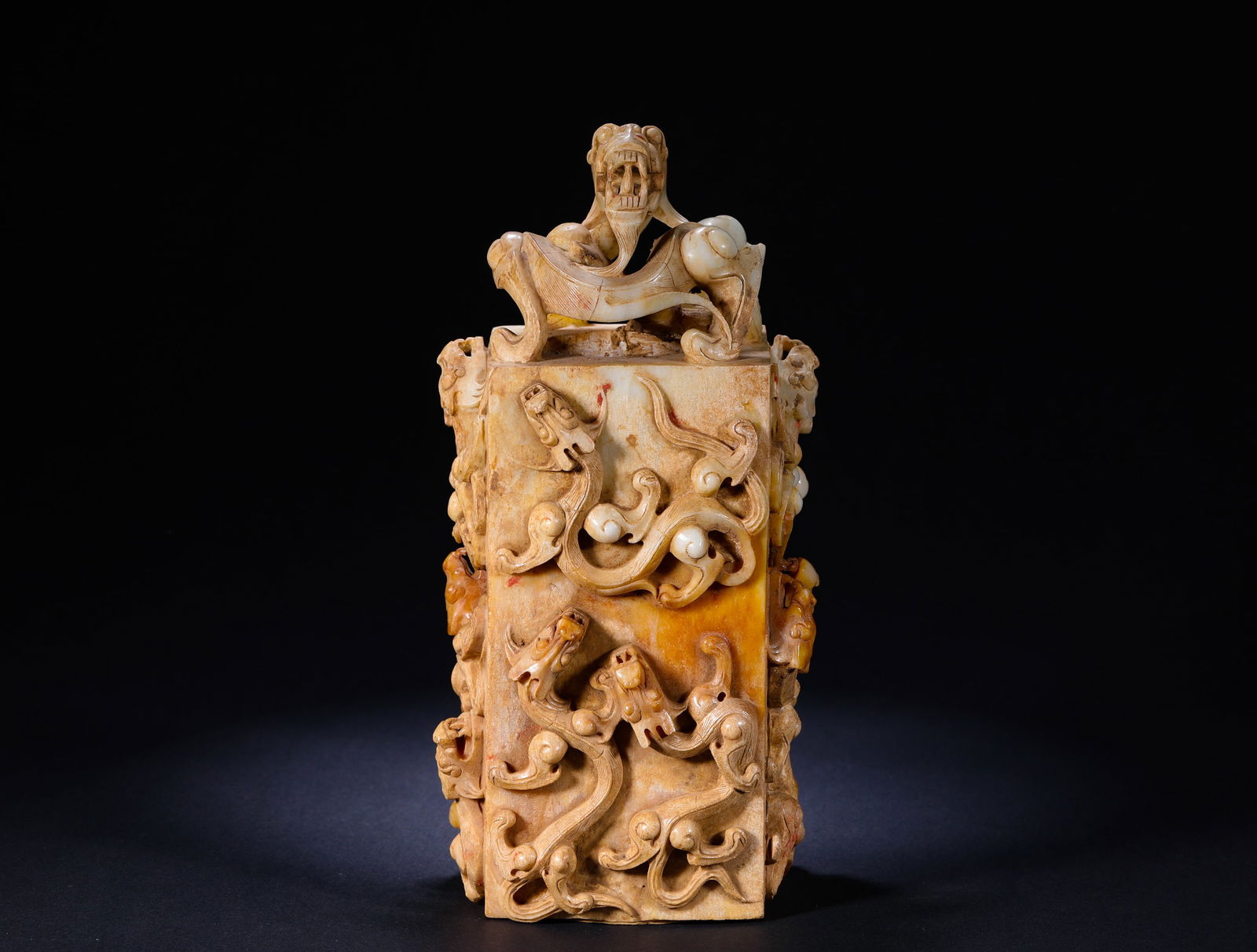 HAN DYNASTY, HETIAN JADE DRAGON RITUAL VESSEL: Name HAN DYNASTY, HETIAN JADE DRAGON RITUAL VESSEL Dimensions H:22cm W:9.5cm Weight:2360g Condition Additional photographs and condition reports are available upon request as a co