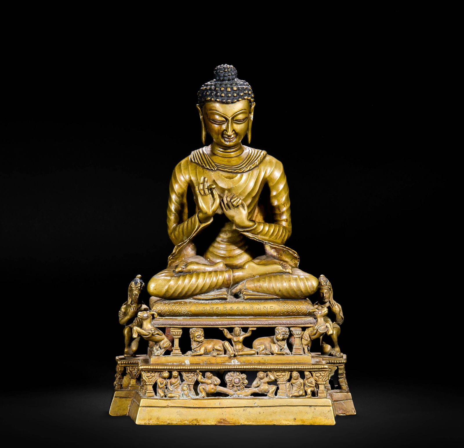COPPER BUDDHA'S LIGHT STATUE FROM THE 15TH CENTURY: Name COPPER BUDDHA'S LIGHT STATUE FROM THE 15TH CENTURY Dimensions H:29cm W:20cm Weight4400g Condition Additional photographs and condition reports are available upon request as a co